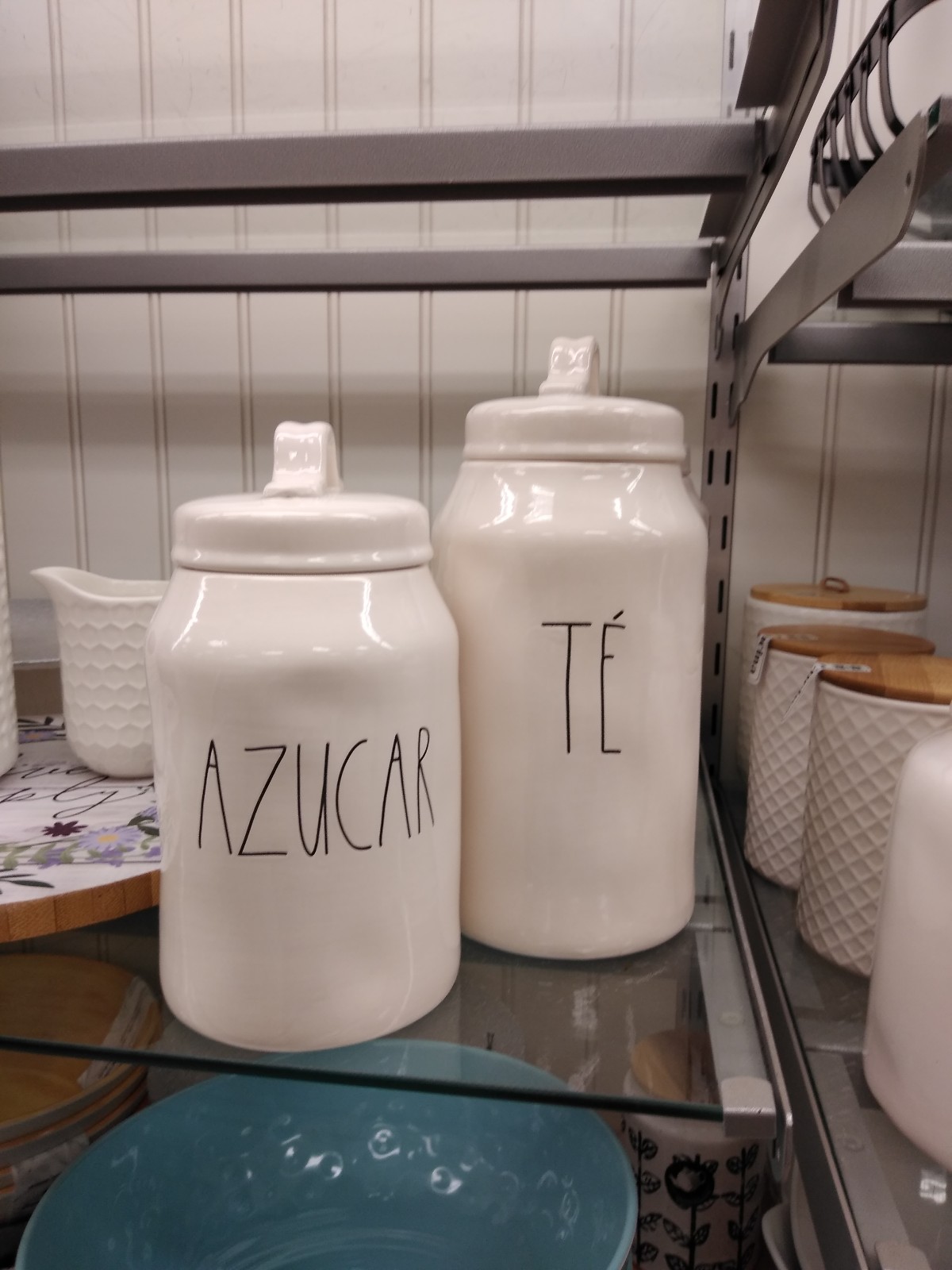 Rae Dunn azucar and te canisters
