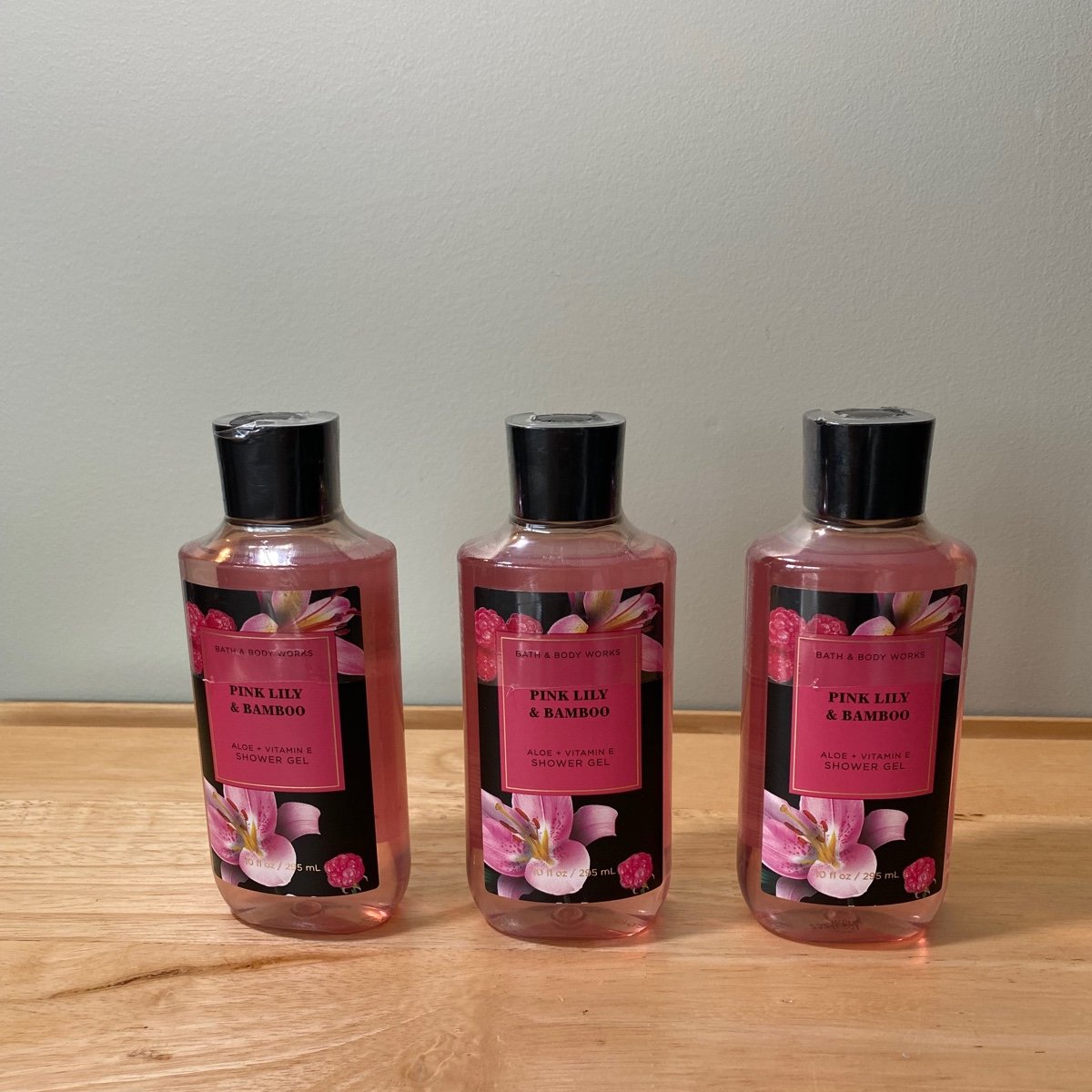 Bath & Body Works Pink Lily & Bamboo Shower Gel w/Aloe & Vitamin E x3