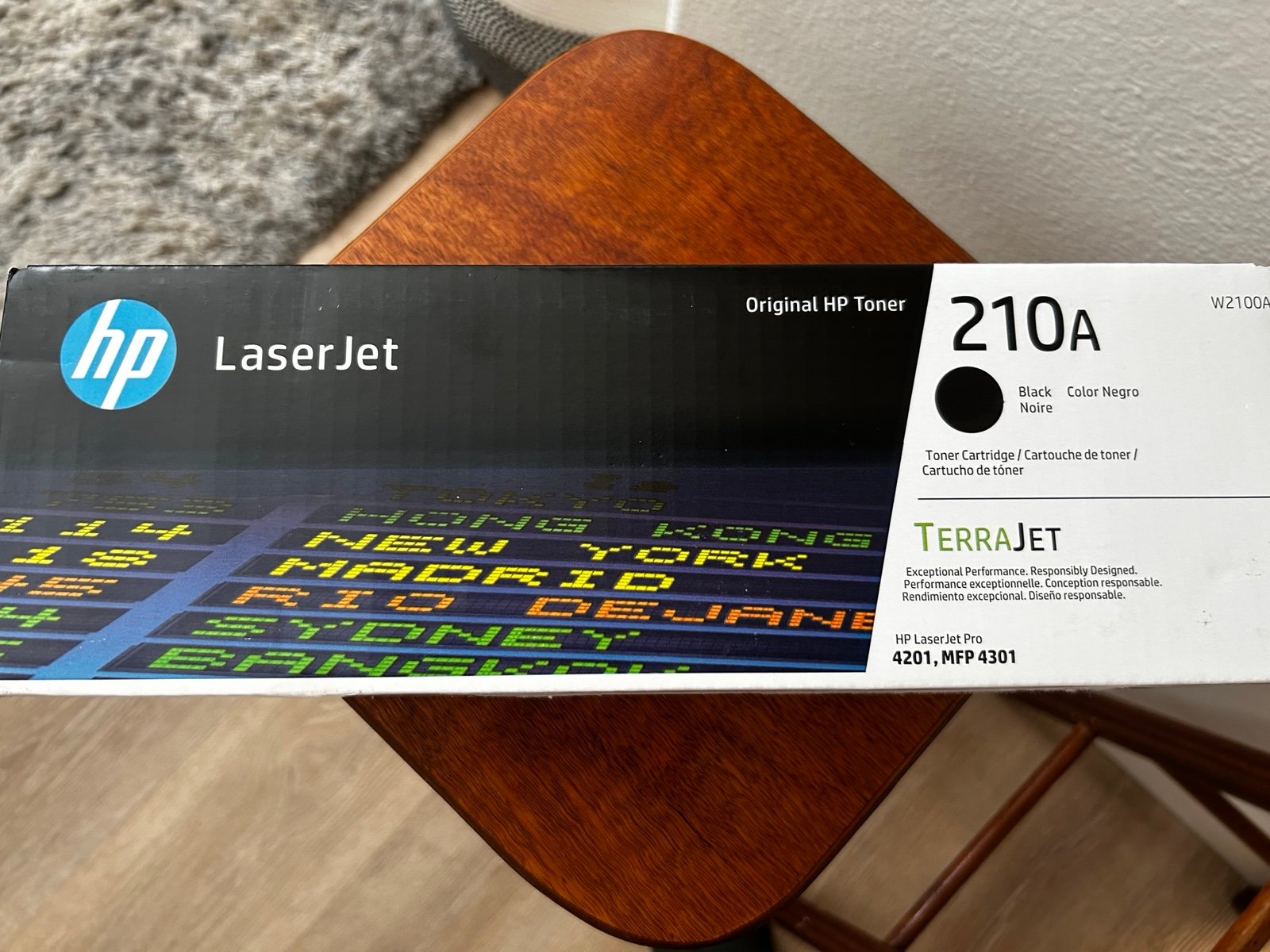 HP 210A black toner