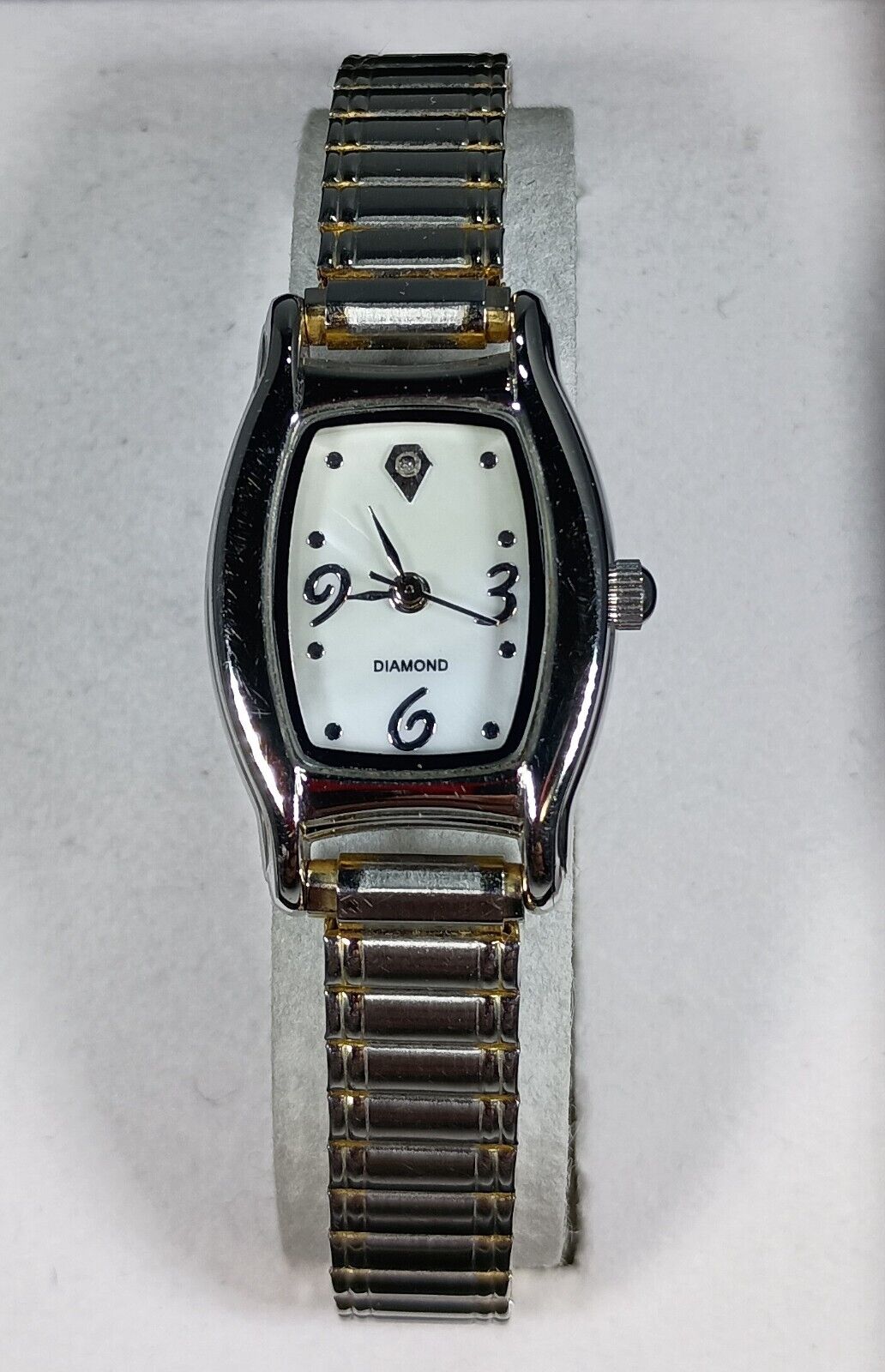 Vintage Ladies Diamond Quartz Watch Timepiece with a Mother of Pearl Watch Face