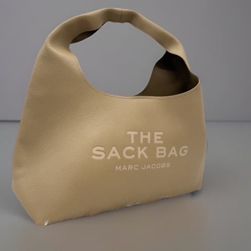 AUTH NWT MARC JACOBS The LARGE Sack Pebbled Leather Hobo Bag In Camel ~NEW~