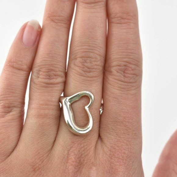 TIFFANY & CO Elsa Peretti : Sterling Silver, Open Heart Ring Sz: 7 (1455)