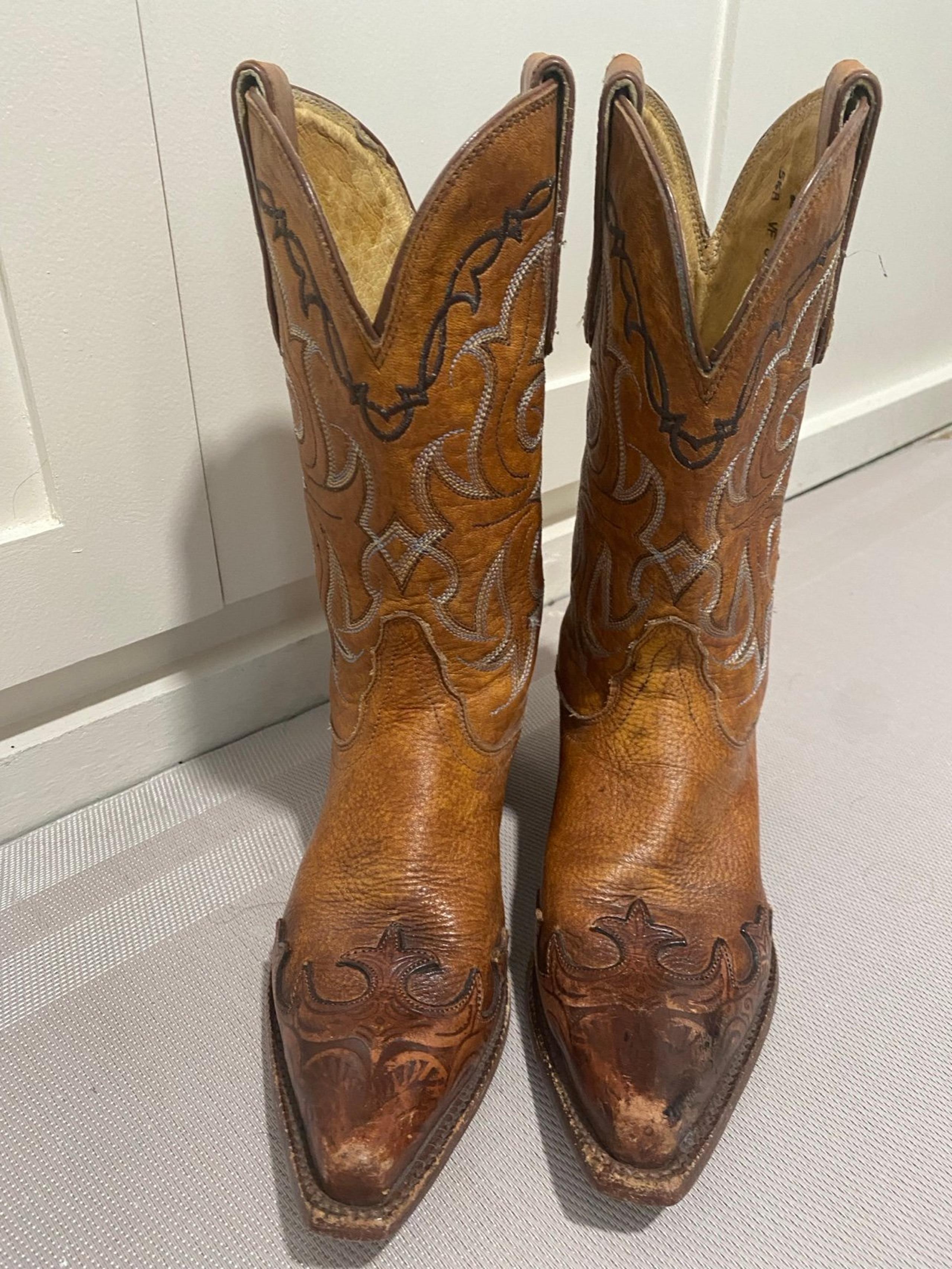 Tony Lama Women’s Cowgirl Boots