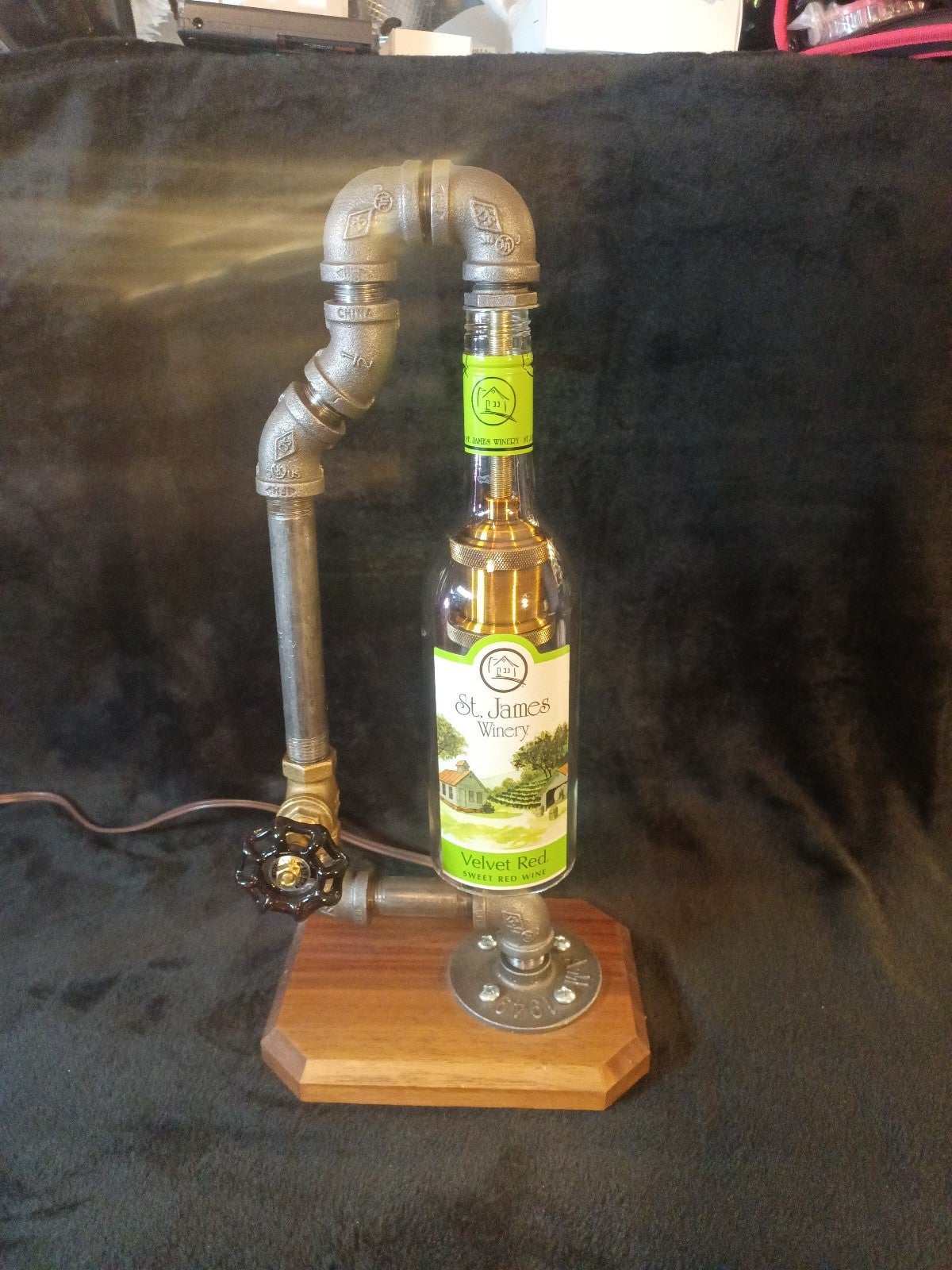 Wine jar lamp