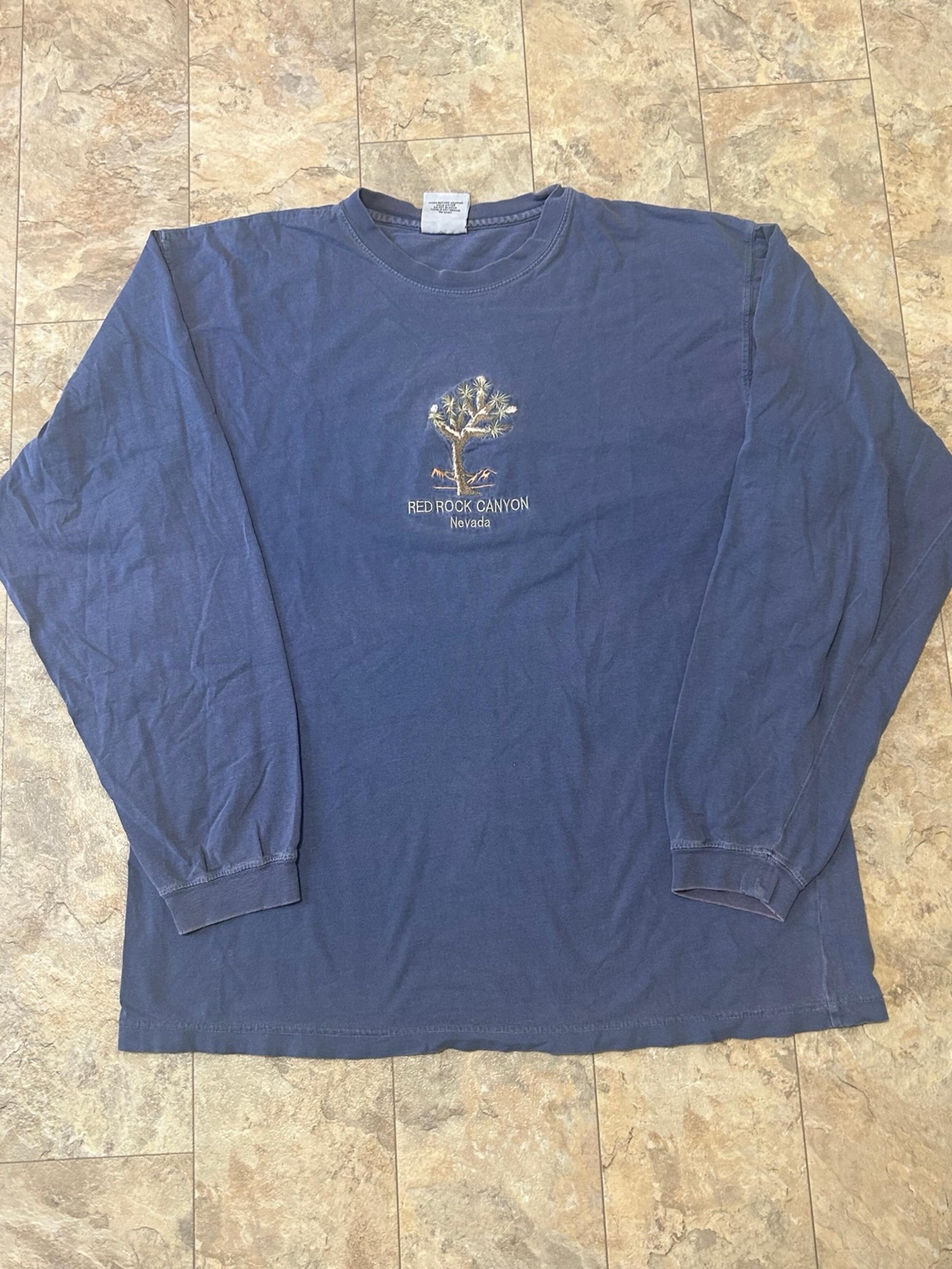 Vintage 90s Red Rock Canyon Embroidered Long Sleeve Size L