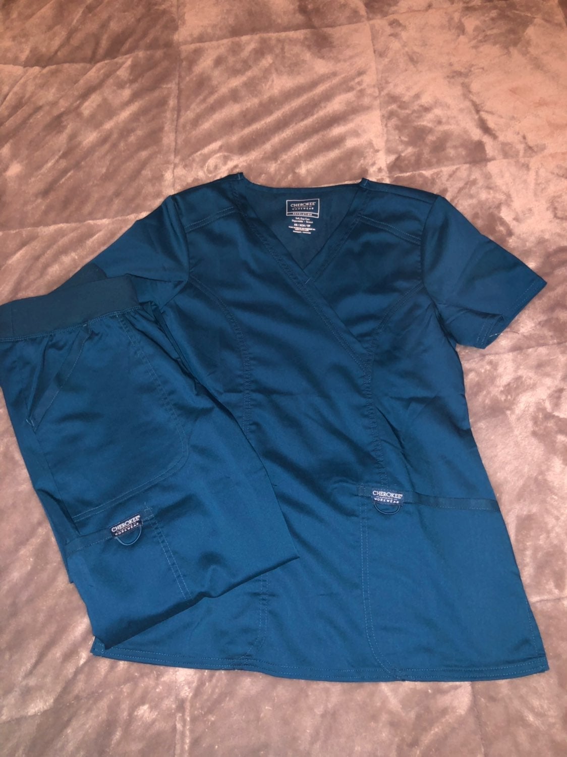 Cherokee Scrub Set