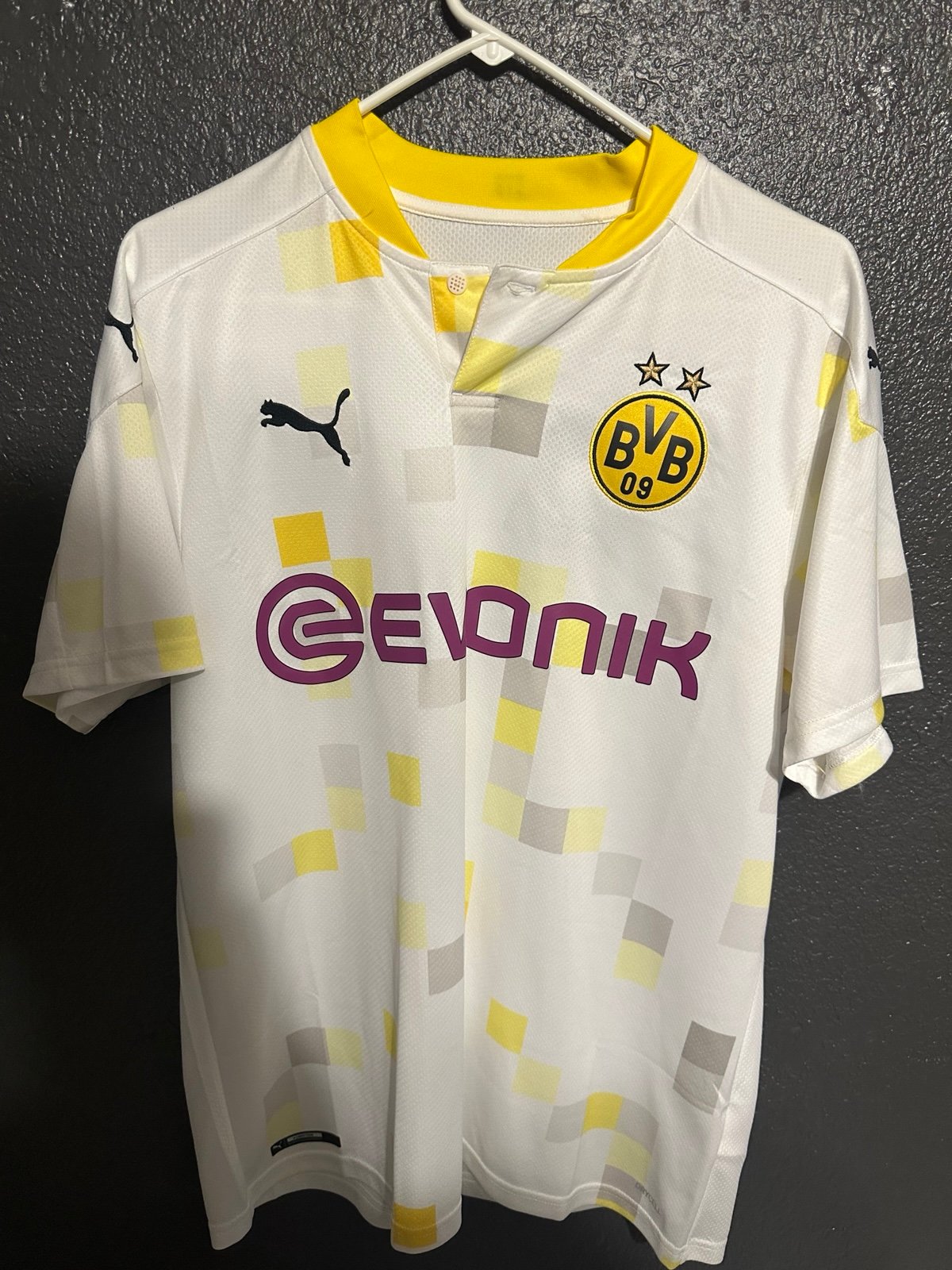 BvB jersey
