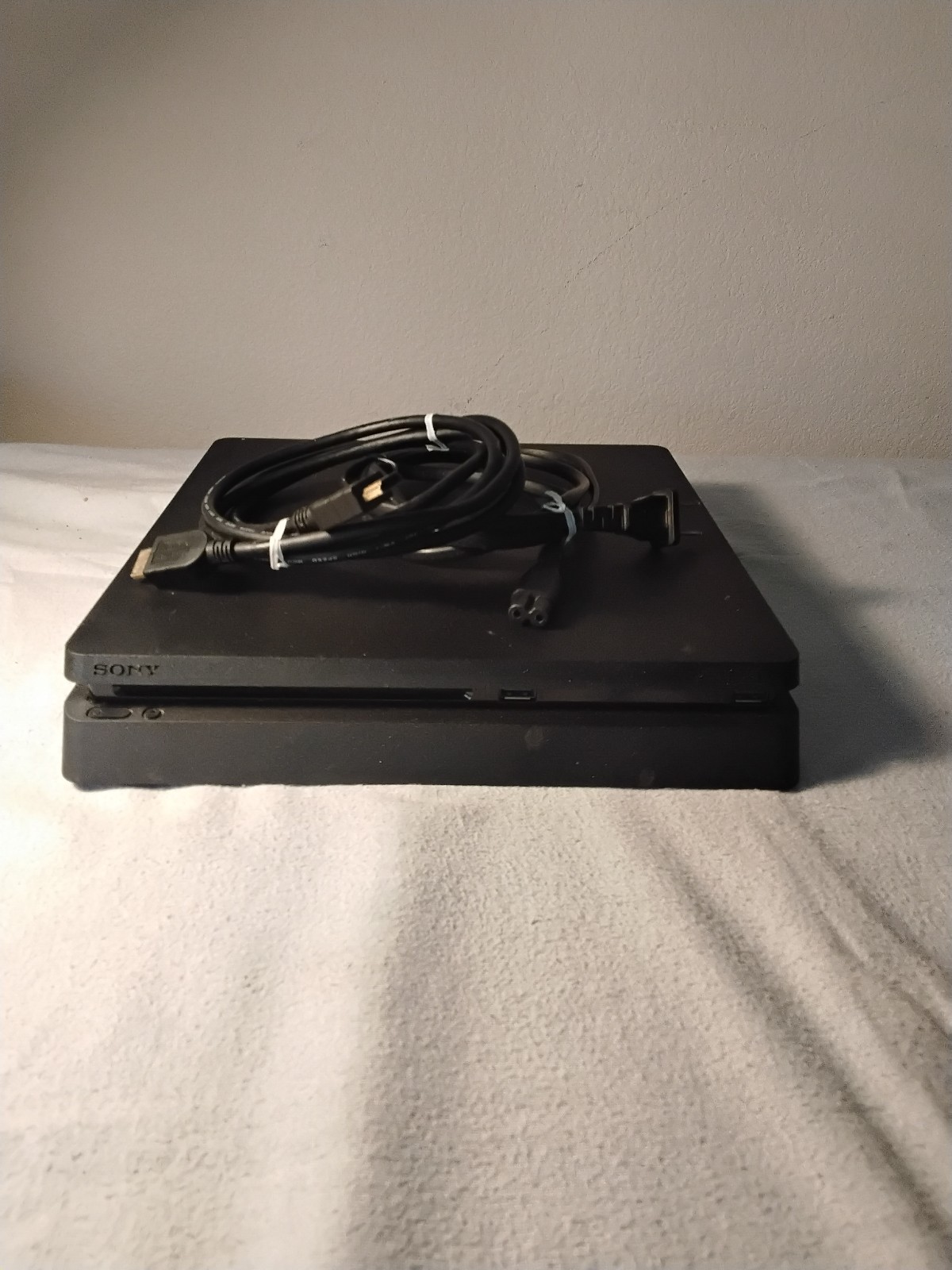 Sony PlayStation 4 (CUH-2015A) PS4 Black Game System - No Controller