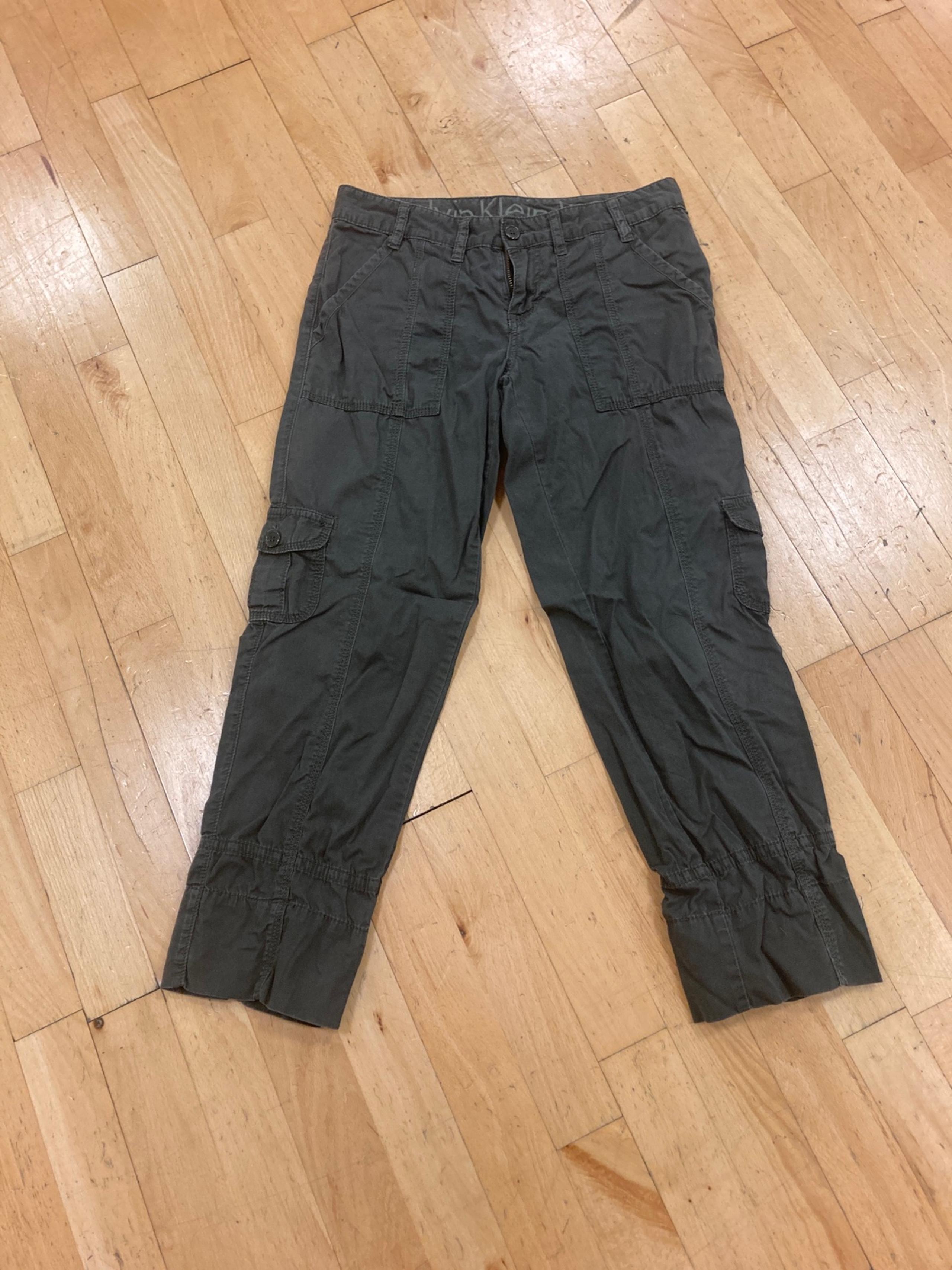 Calvin Klein Army Cargo Capri Pants
