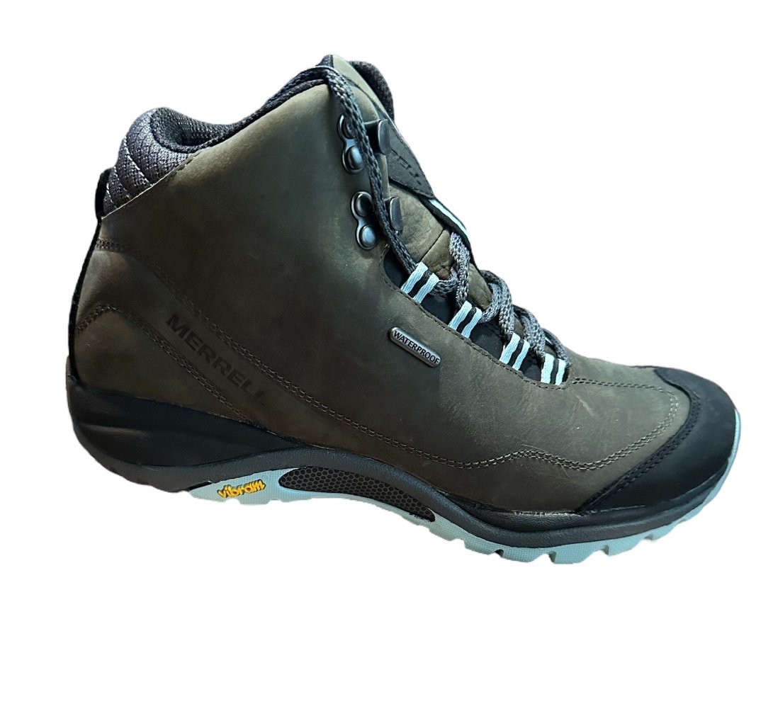 Merrell Siren Traveller Trail Shoe - Women's NEW SIZE 9