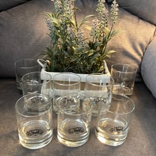 VINTAGE STAGECOACH GLASS SET