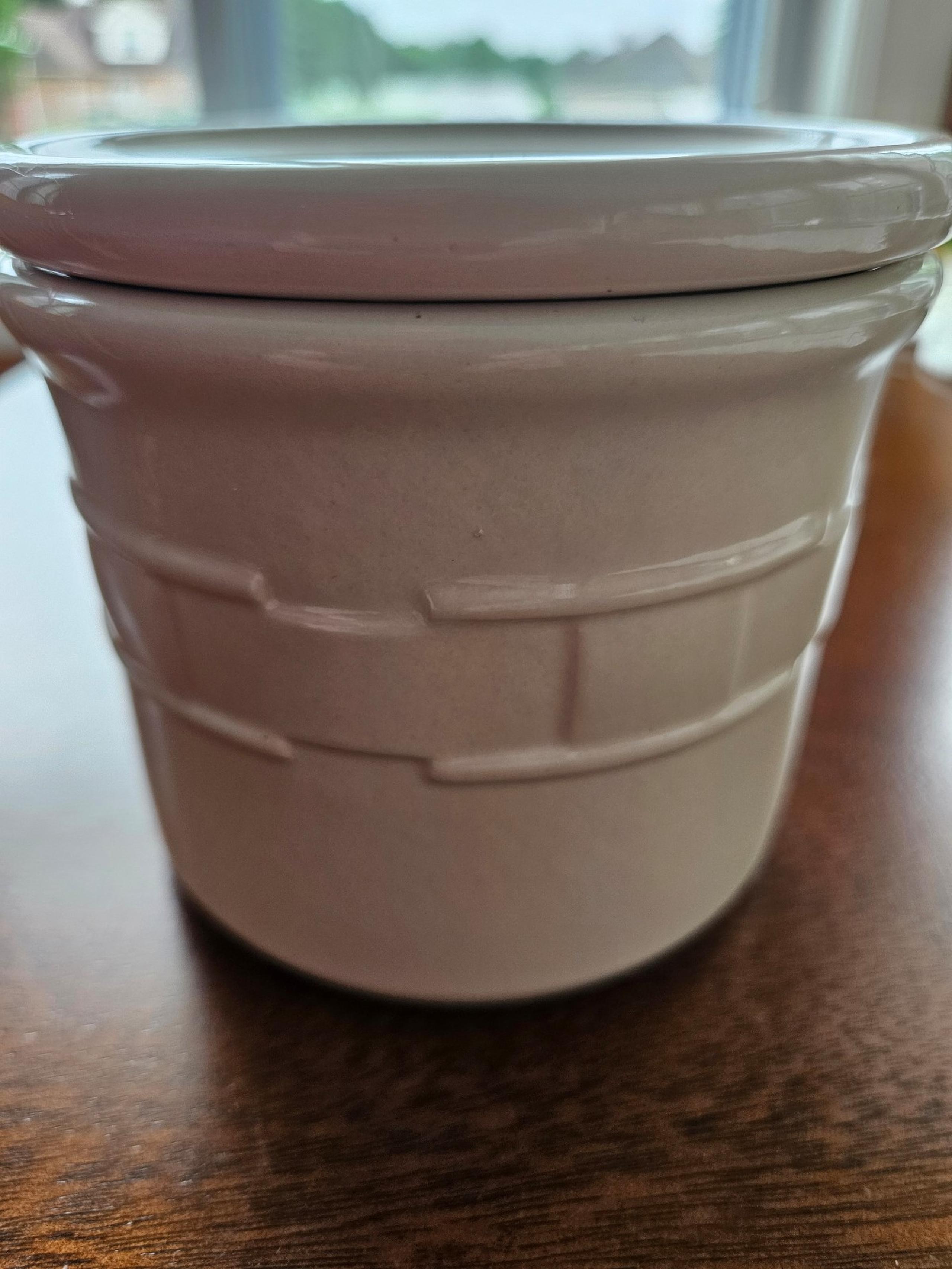 Longaberger pottery pint salt crock woven pattern medium size white.