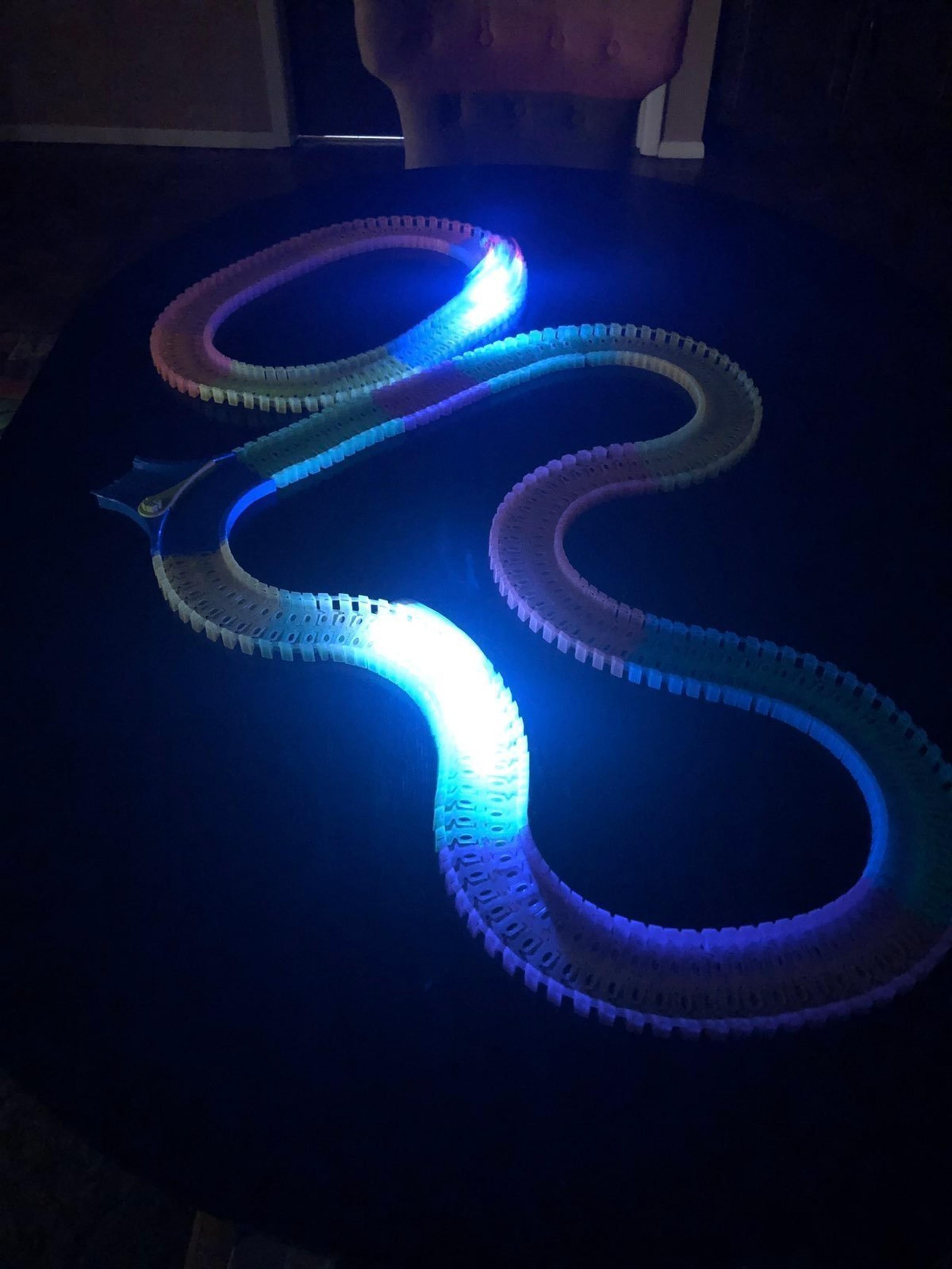 Magic tracks neon glow twister tracks with 2 cars