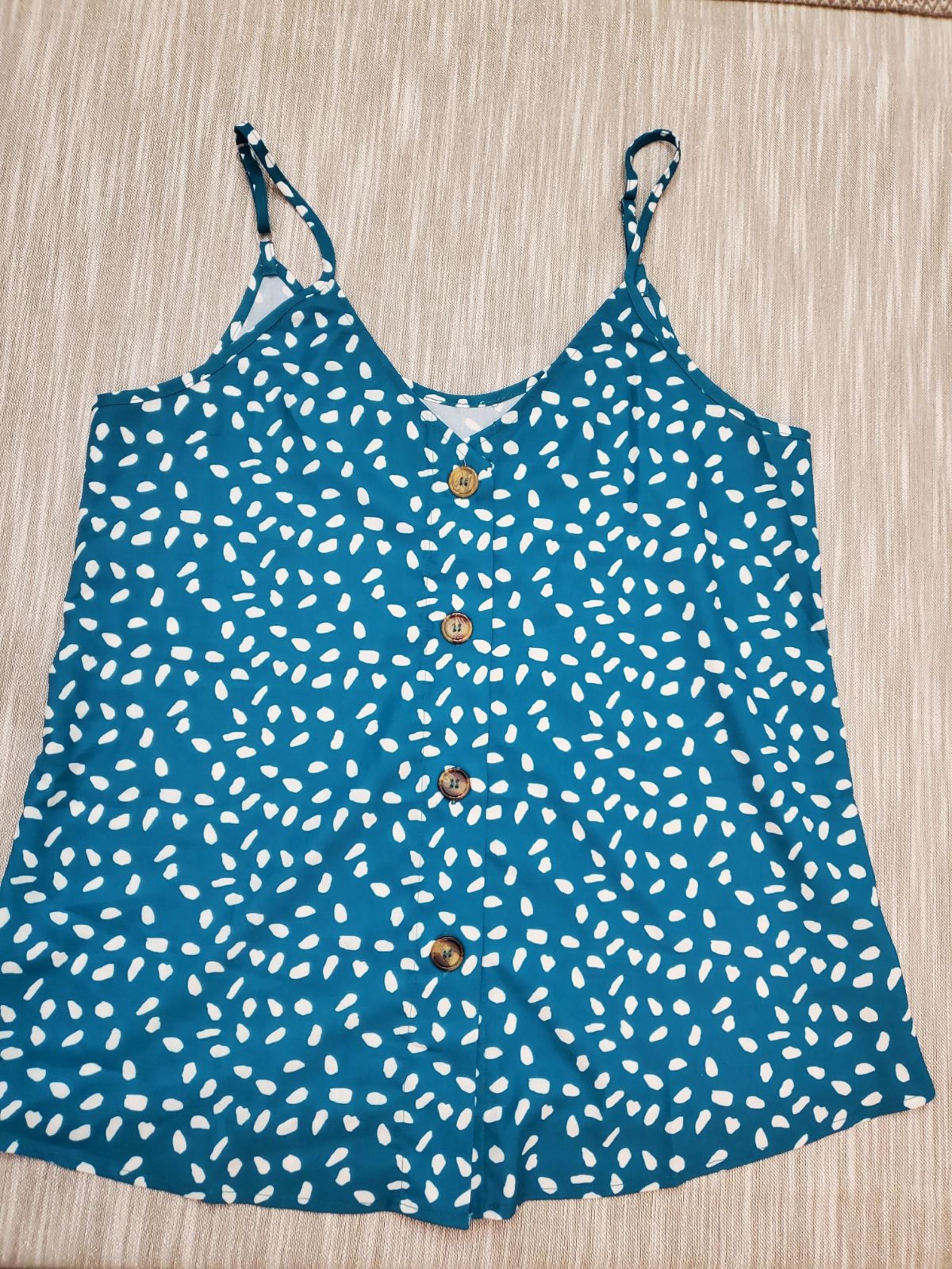 womens tops