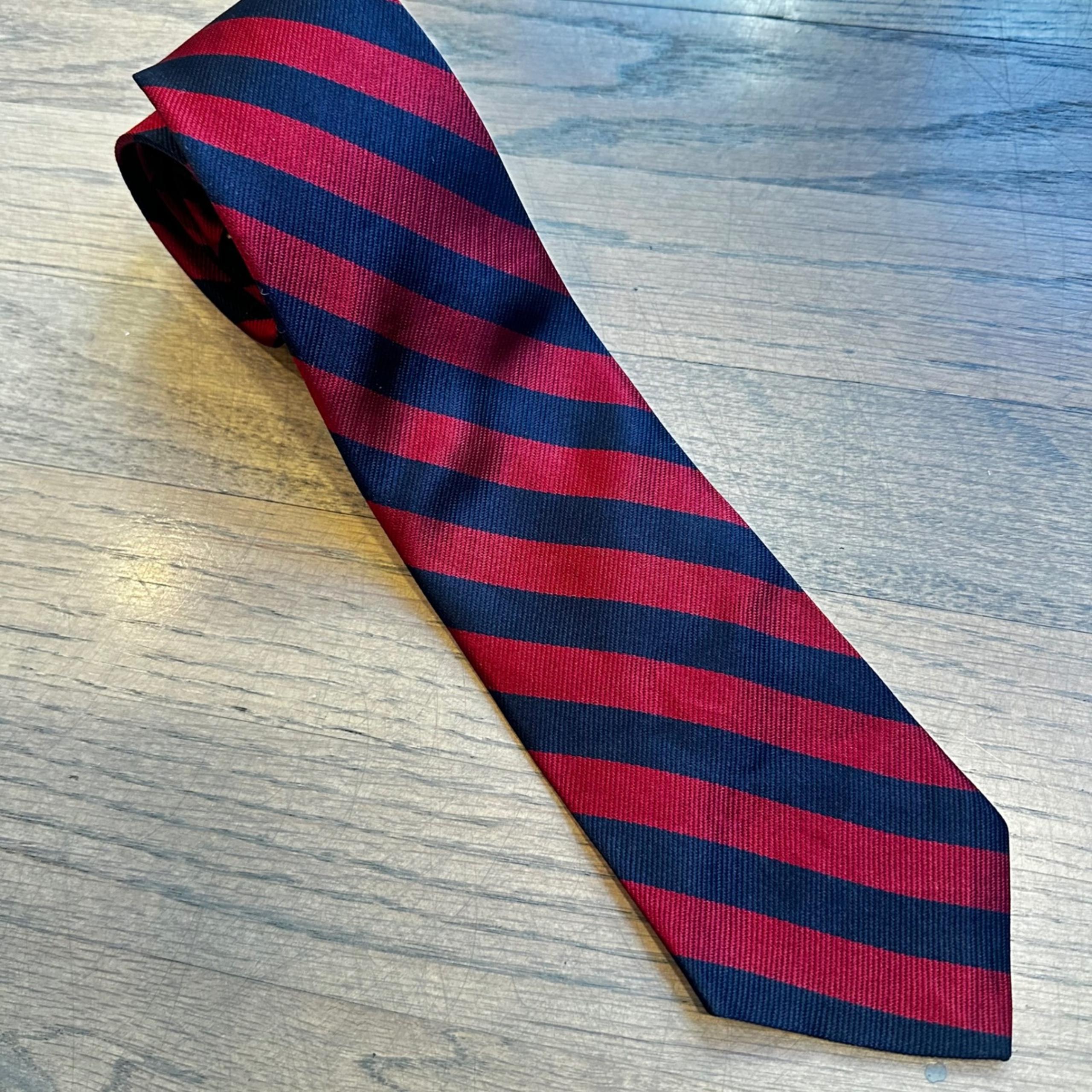 Vintage Reis of New Haven Necktie - Striped Classic Business Casual Red Blue
