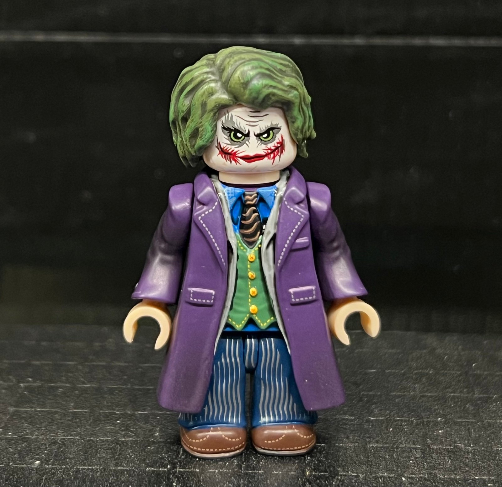LeYile Brick COMPATIBLE CUSTOM The Dark Knight Batman Joker Figure.