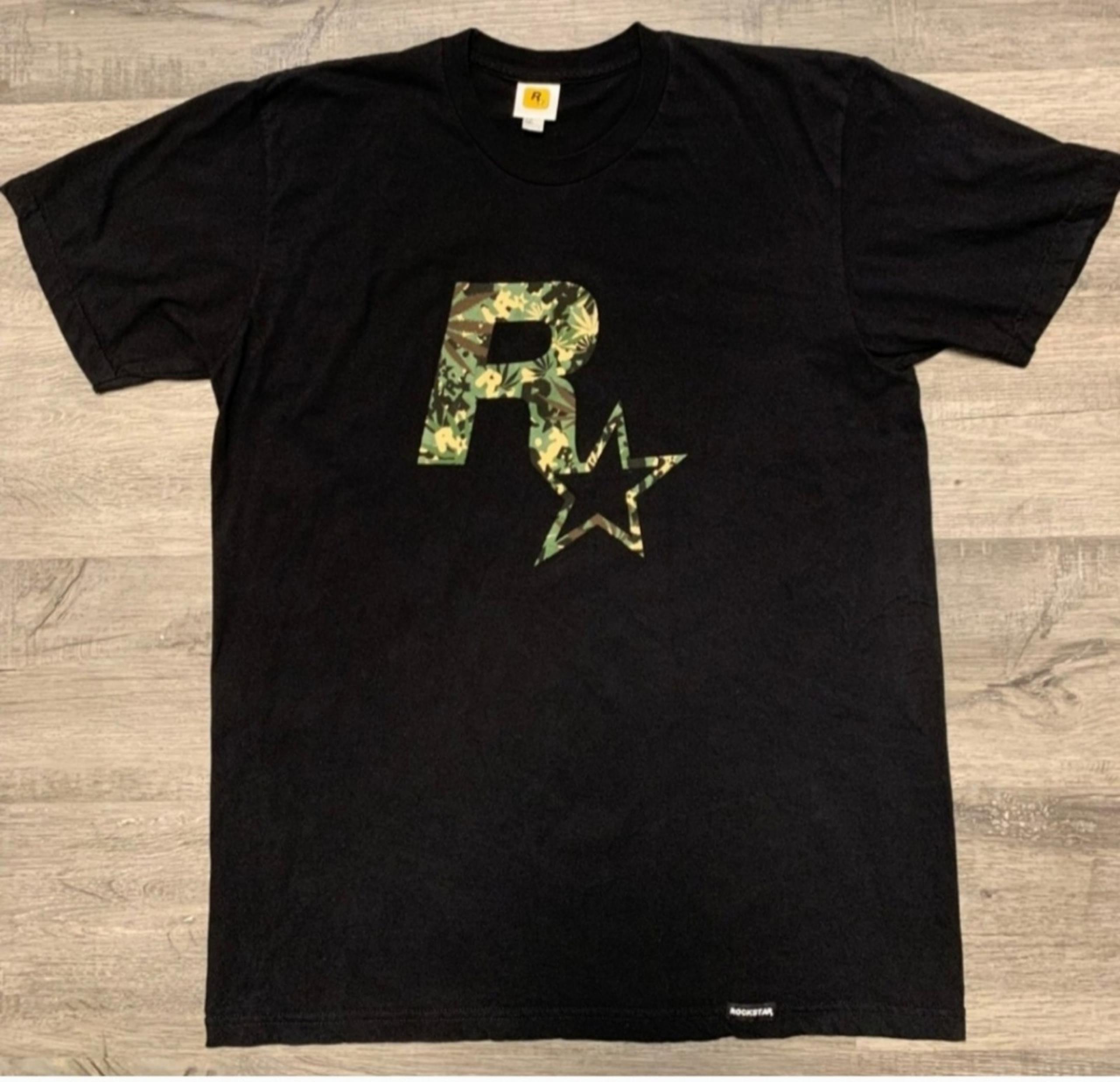 Rockstar Men's Black T-Shirt with Camouflage Logo