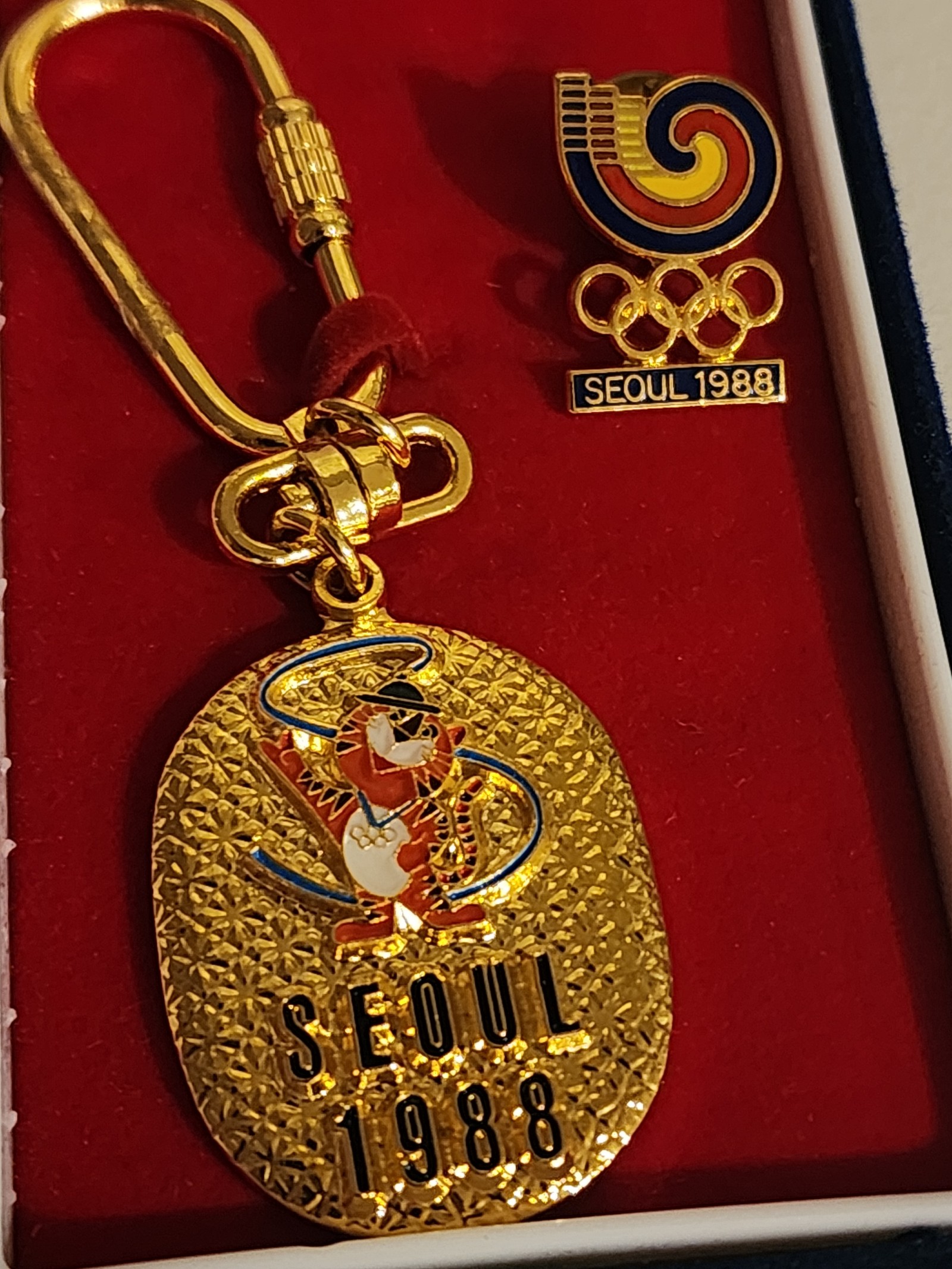 VTG 1988 Seoul Olympics Hodori Tiger Key Chain Souvenir 24K Gold Enamel Plated