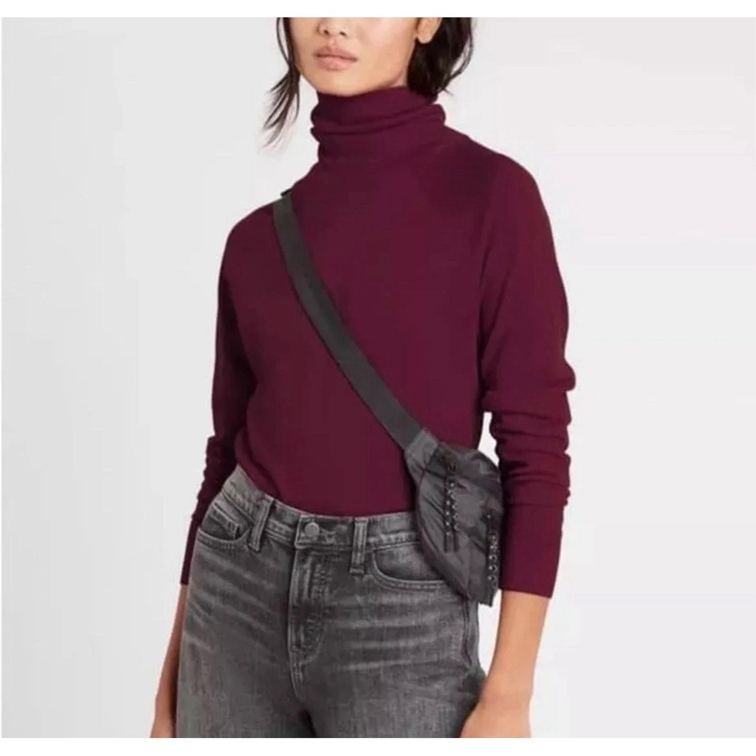 Banana Republic Merino Wool Burgundy Turtleneck