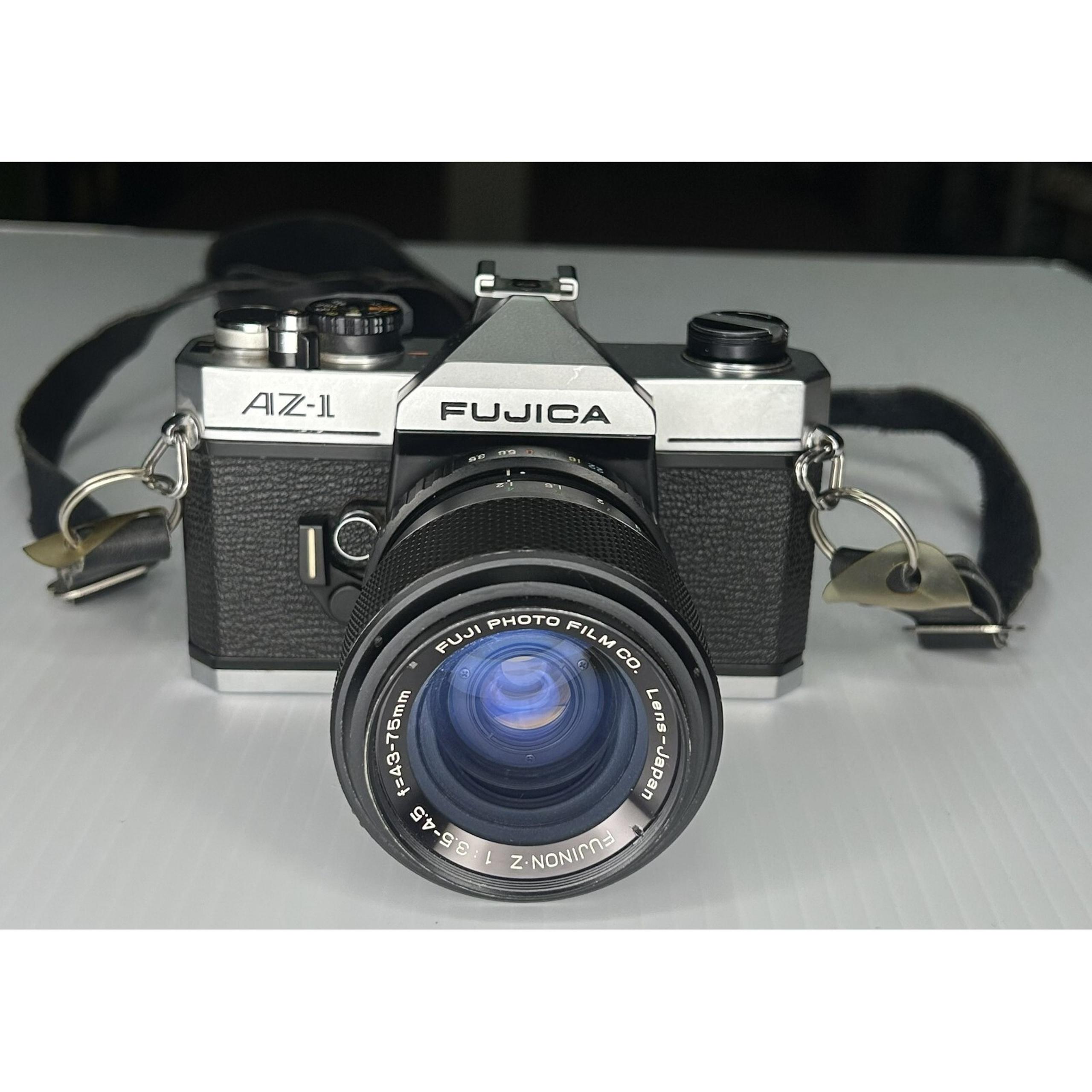Vintage Fujica AZ-1 35mm film camera with Fuji 43-75mm lens.  Exceptional!!