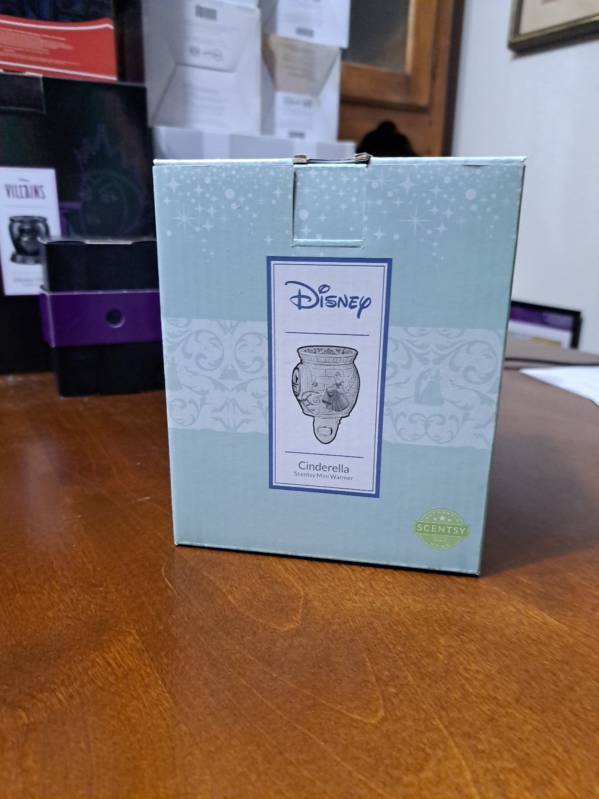 Scentsy Cinderella mini warmer