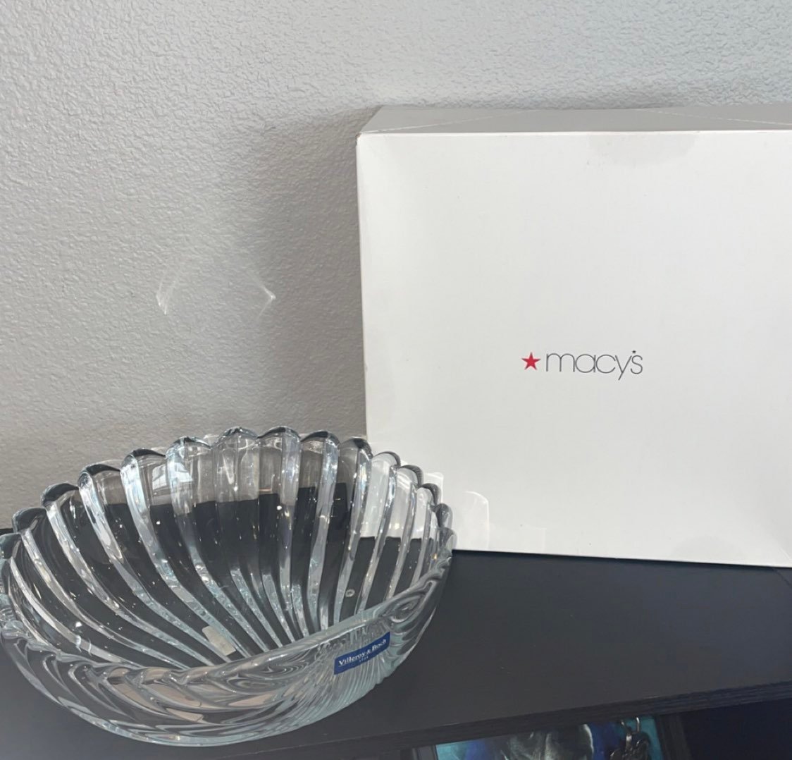 Villeroy & Boch lilian crystal clamshell serving bowl