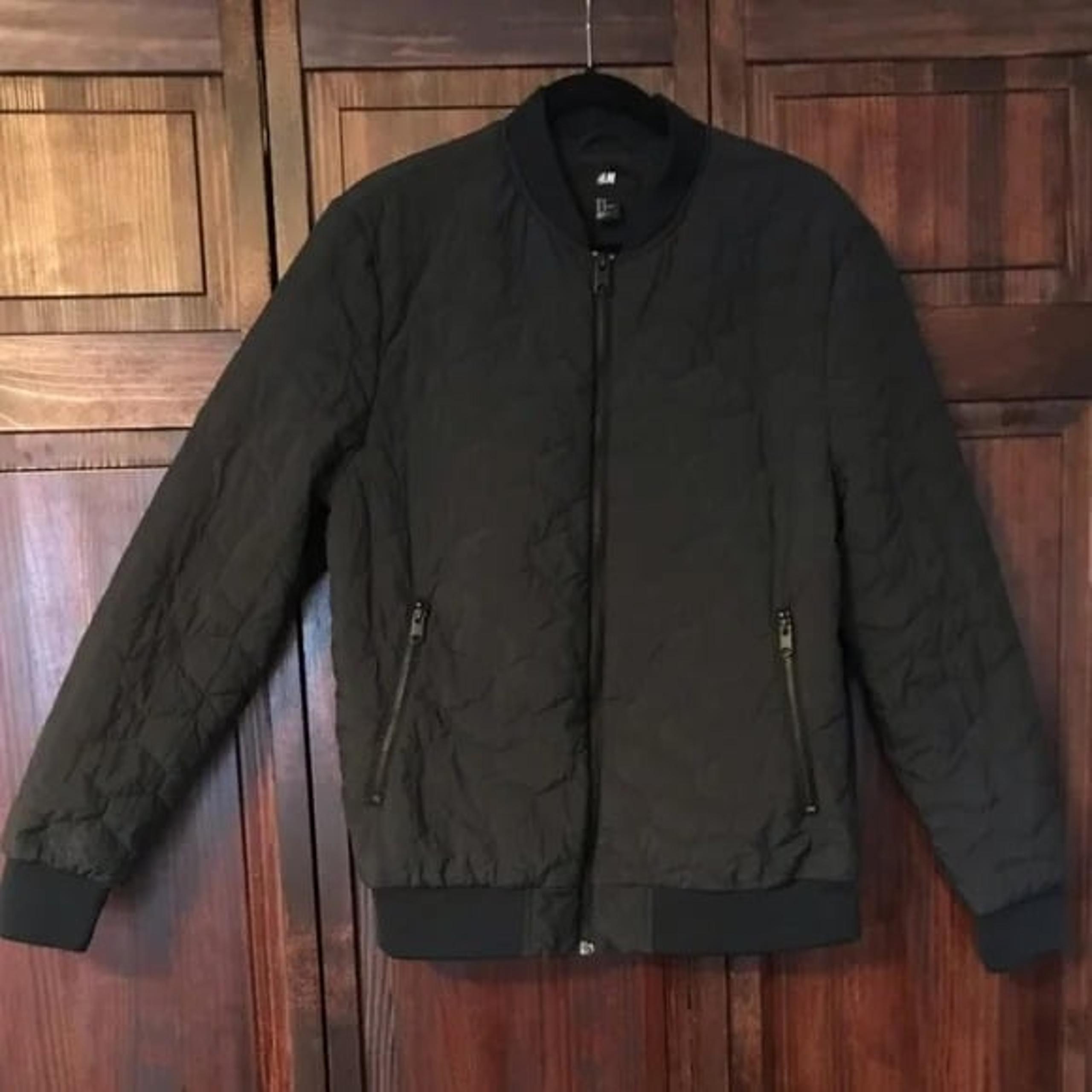 H&M - Men's / Unisex Quilted Bomber Jacket Zip-Up 03036794 | Black | Size Small