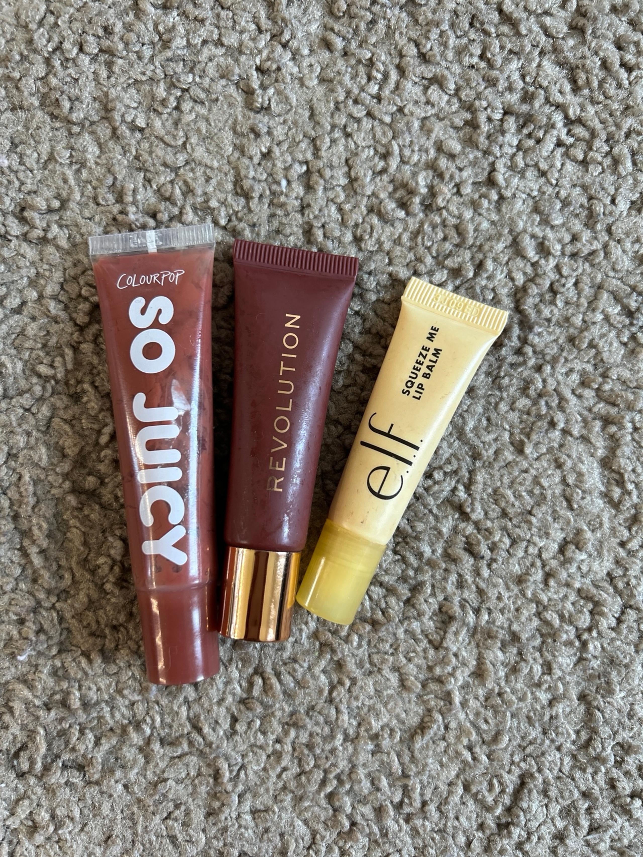 Lip set