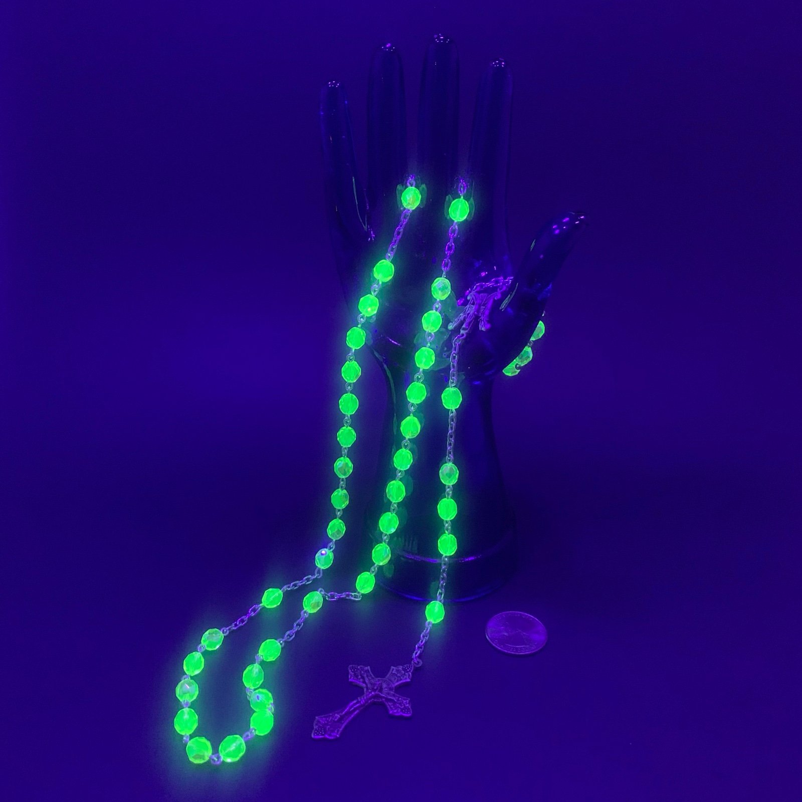 Vaseline glass uranium rosary (R-2)