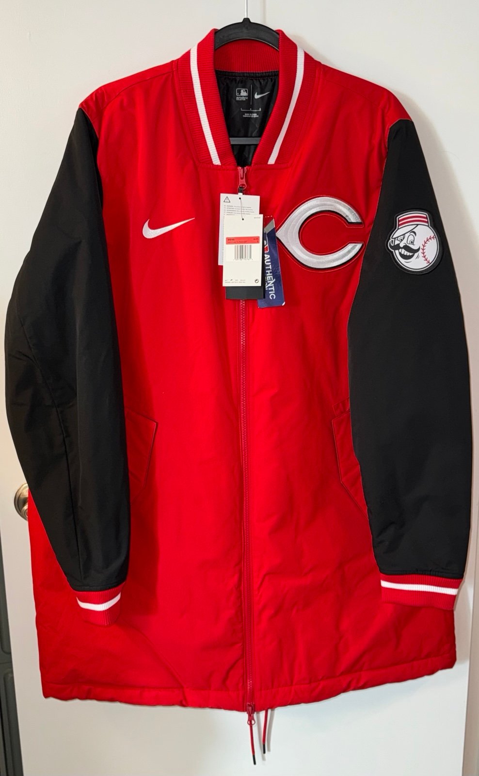 Nike Cincinnati Reds Dugout Jacket Mens Size Large Team Issued Red Black NEW