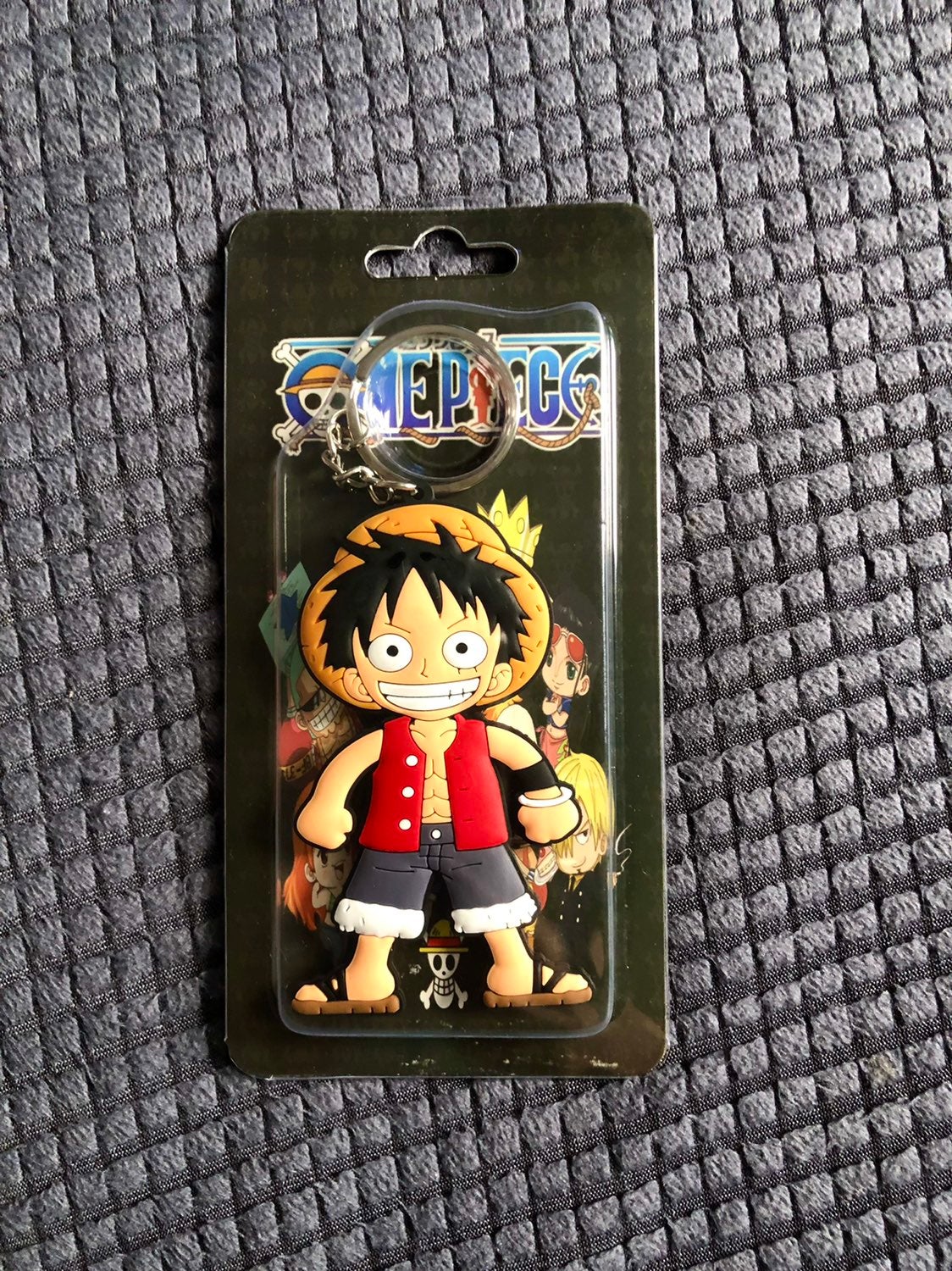 One piece keychain bundle (7 in 1)