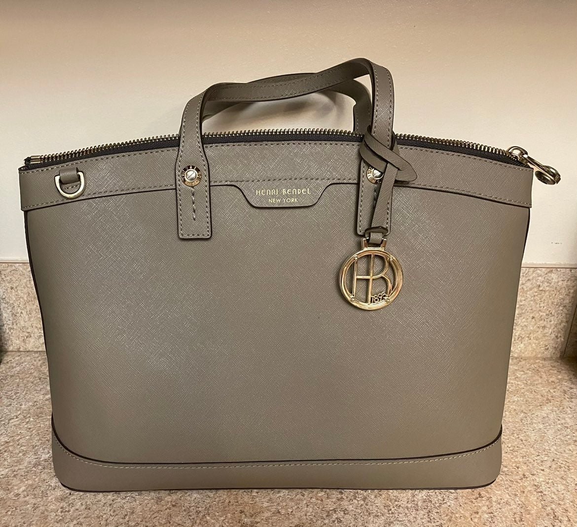 Like New HB Gray Handbag in mint condition
