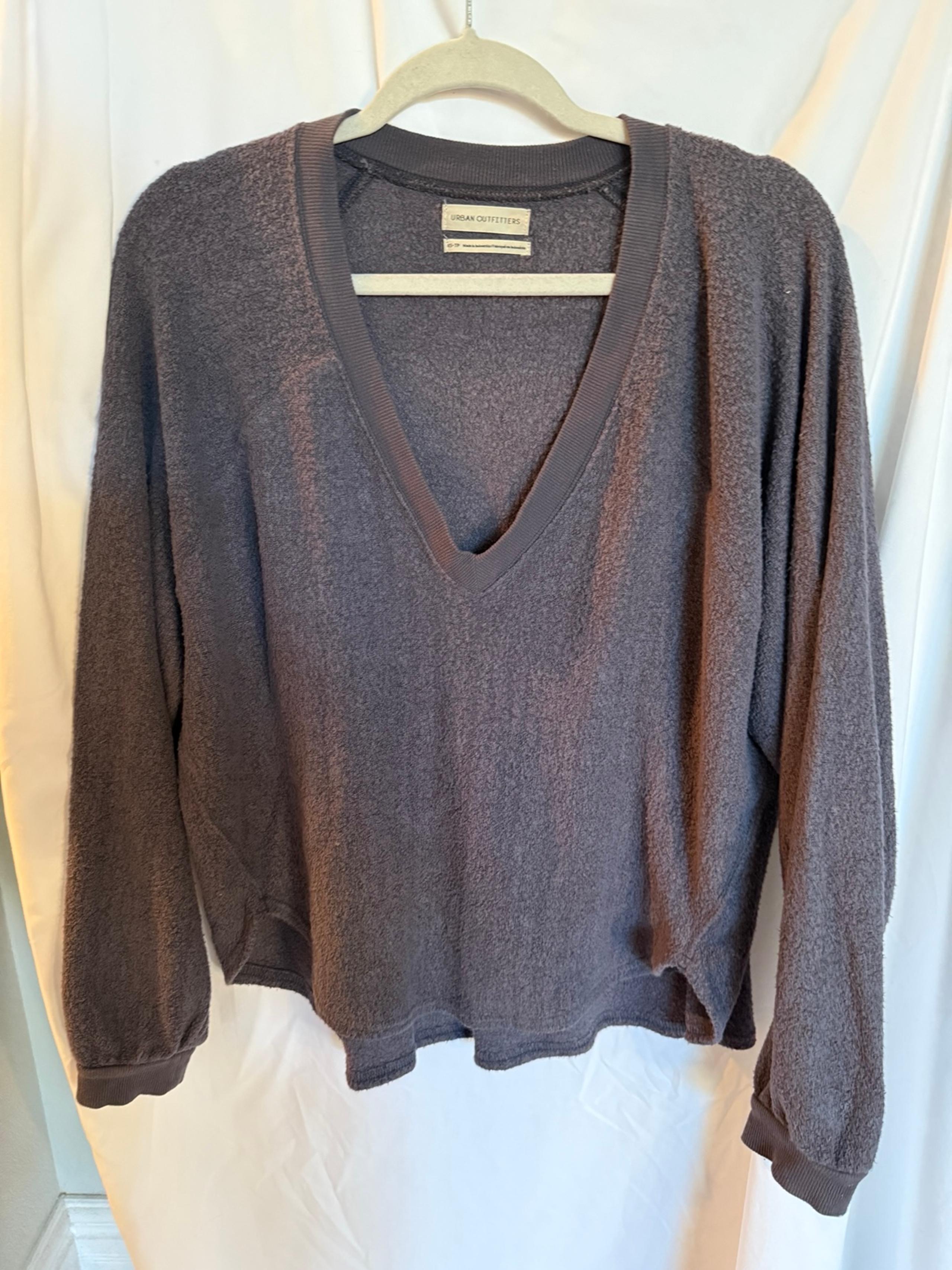 Women’s Urban Outfitters V-Neck Sweater, Top, Size XS