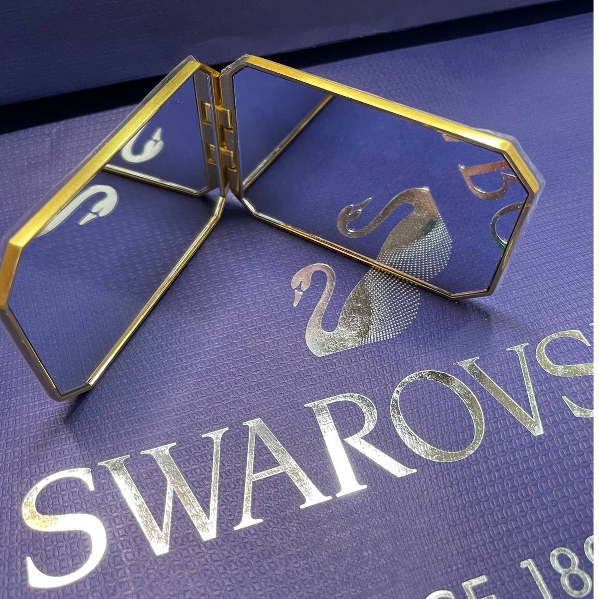 Swarovski Tarot Card Pocket Mirror - detail