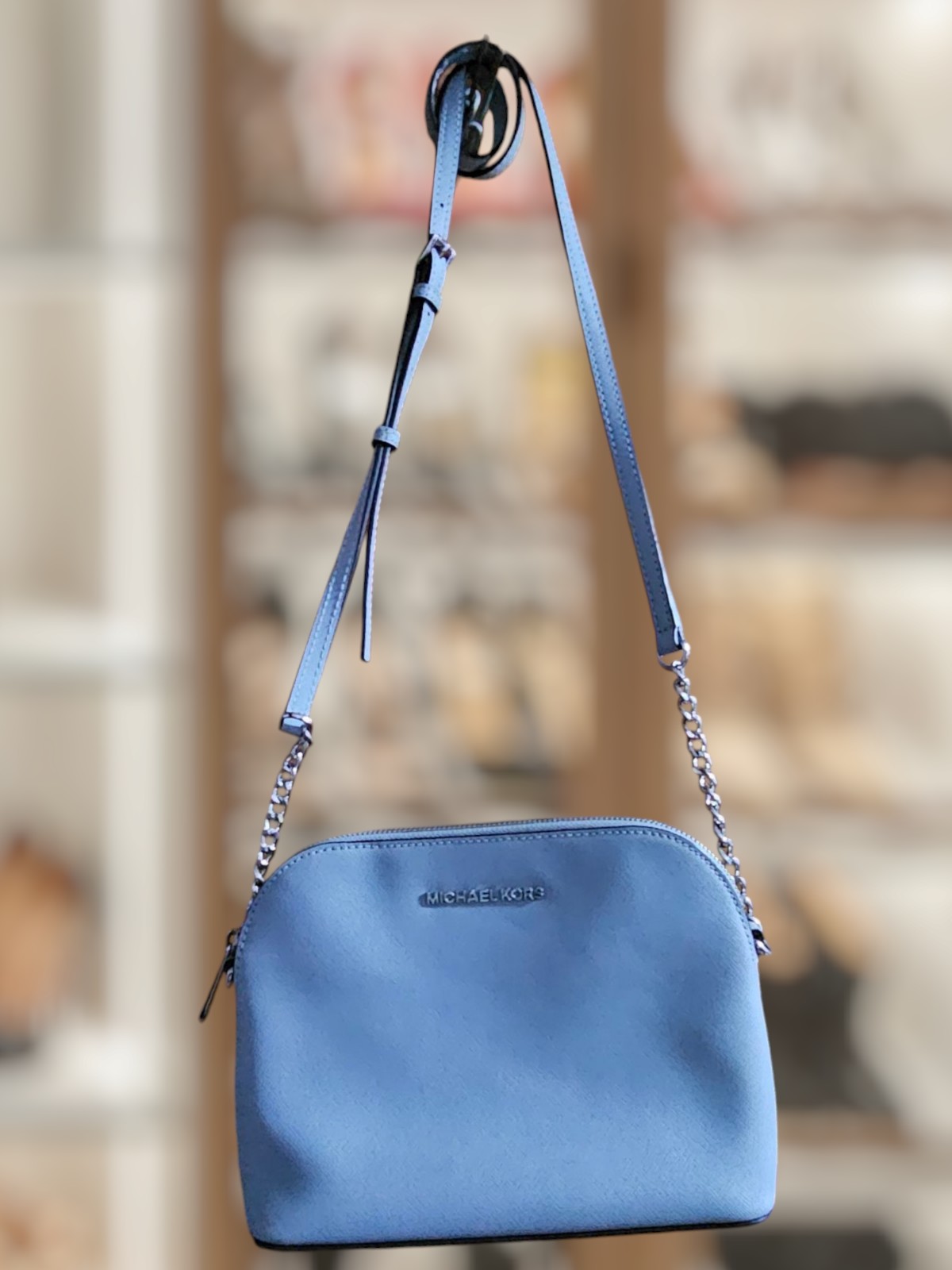 KorsMichael Kors Cindy Crossbody Bqg in baby blue
