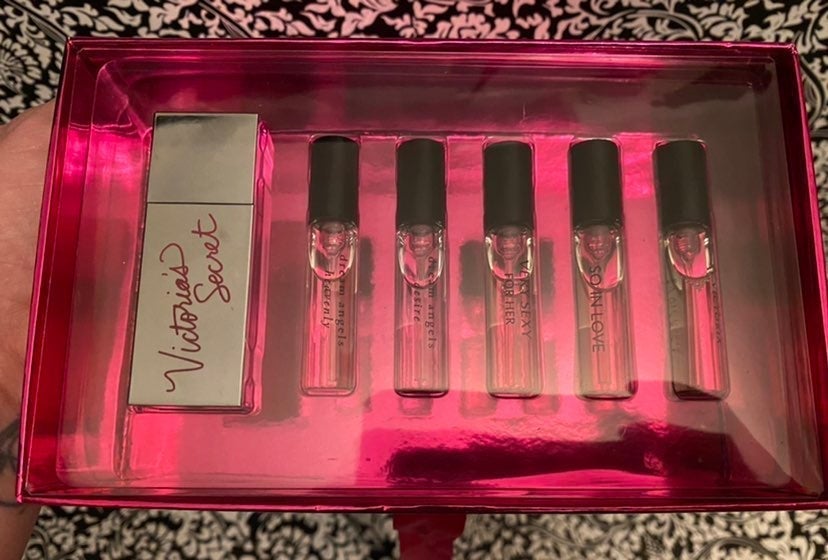 NEW in box! Victoria's Secret Eau de Parfum 6 Piece Gift Set .07oz/ 3mL each
