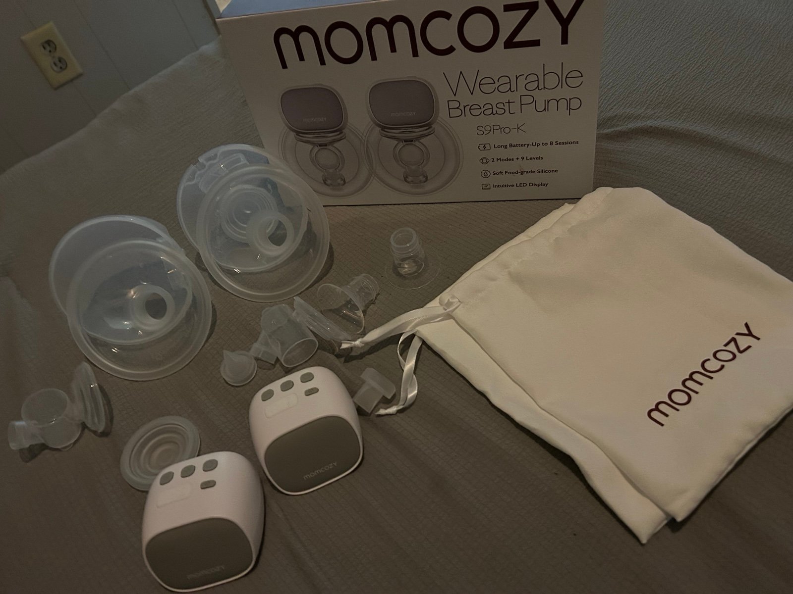 Momcozy S9 wearable breast pump