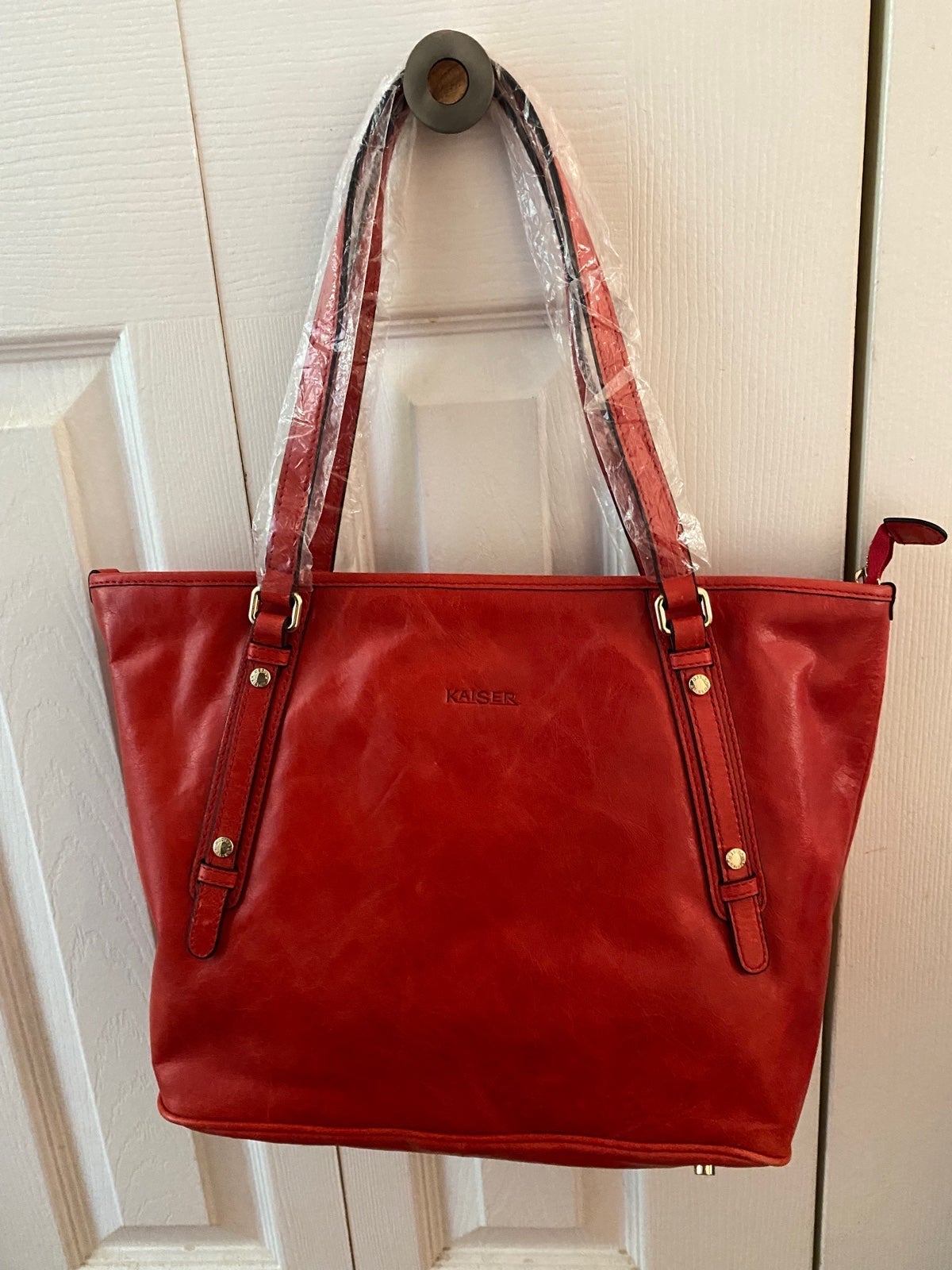 Kaiser Red Leather Shoulder Bag for Women Tote bag