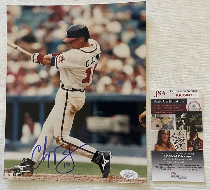 Chipper Jones Signed Autographed Glossy 8x10 Photo Atlanta Braves - JSA COA
