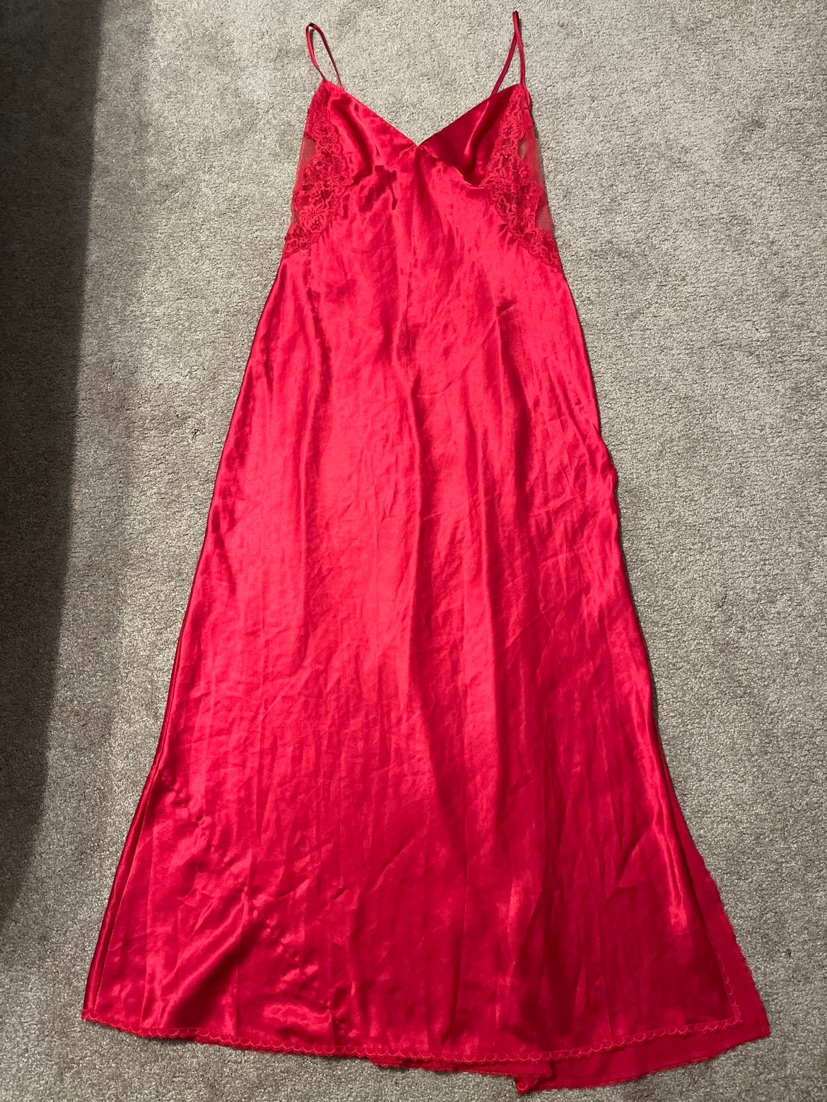 Vintage Victoria’s Secret Red Long Nightgown Lingerie Lace Sexy Size Large Satin