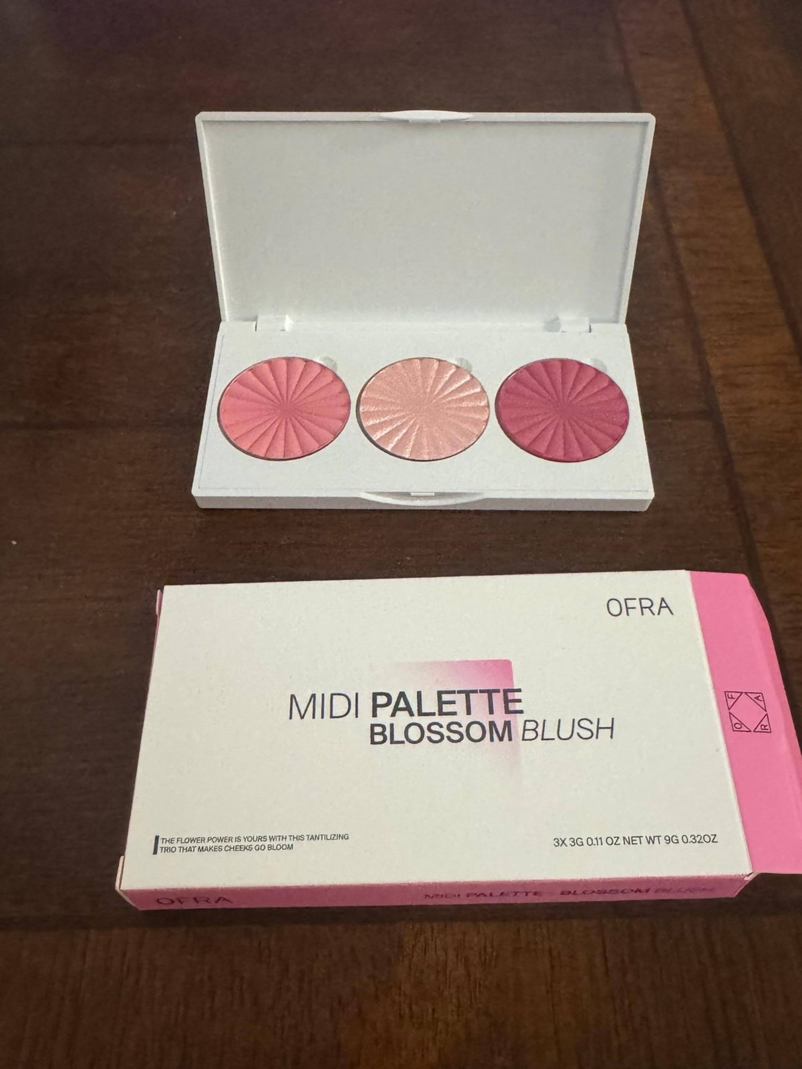 OFRA COSMETICS Blossom Blush Midi
Palette BRAND NEW! MSRP $35