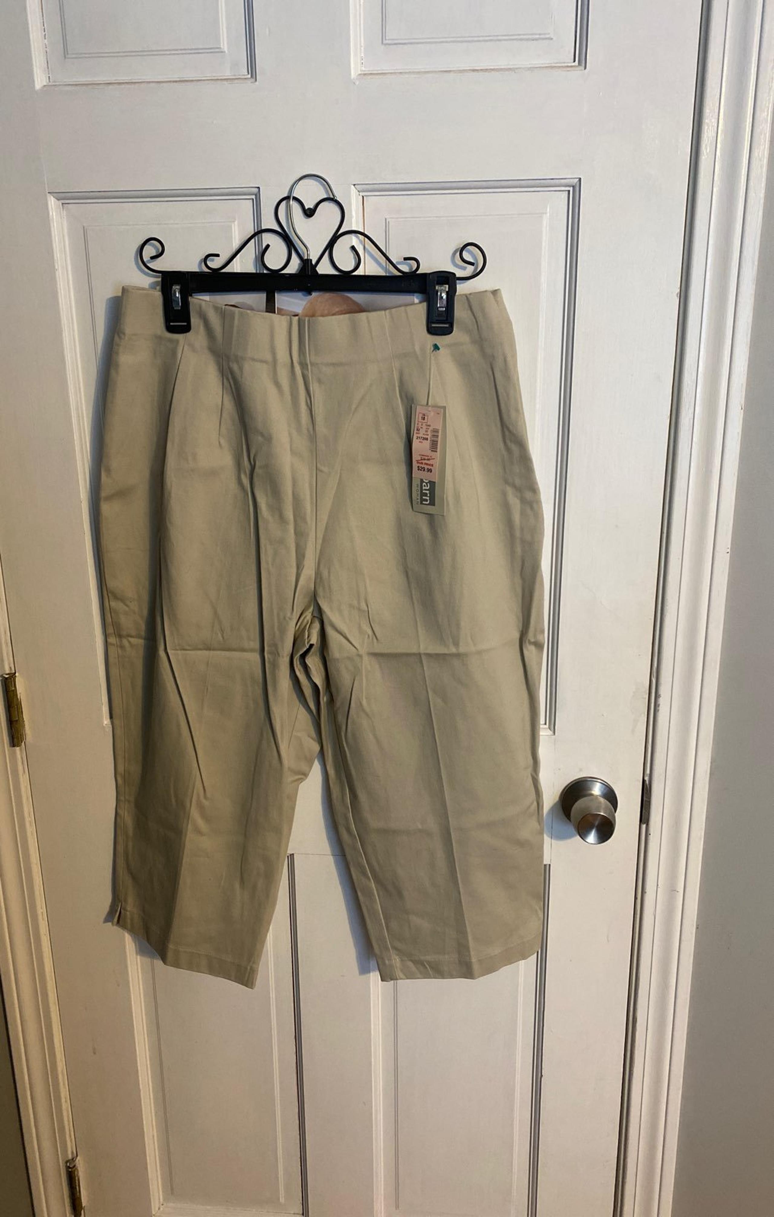 NWT Tan Comfort Waist Capri pull on pants stretch 18W