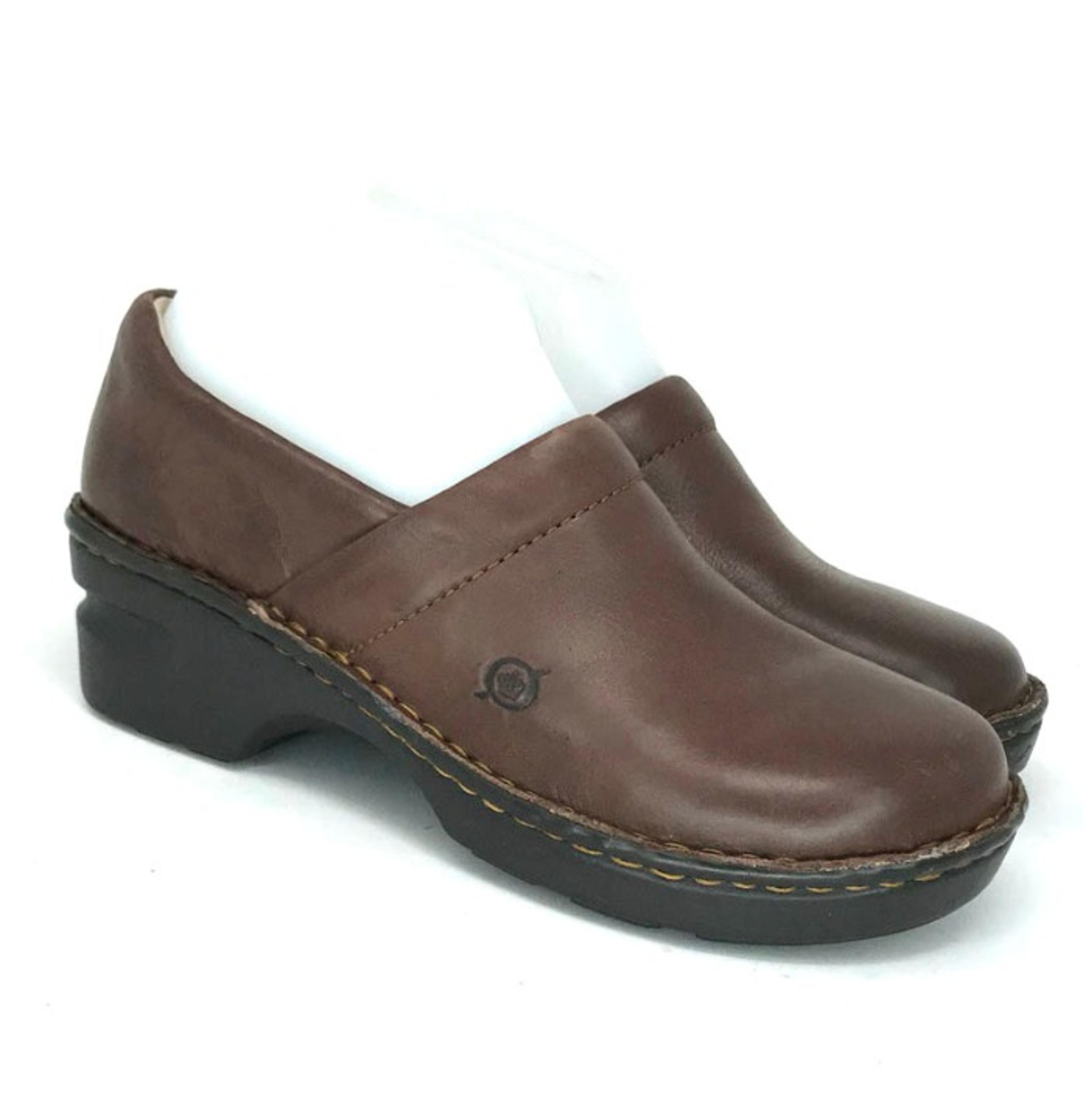 Born Womens Toby Brown Casual Clogs Shoe