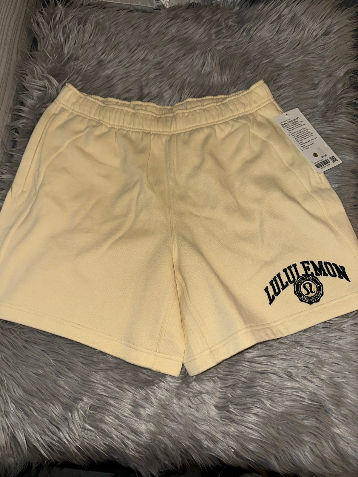 Lululemon scuba shorts