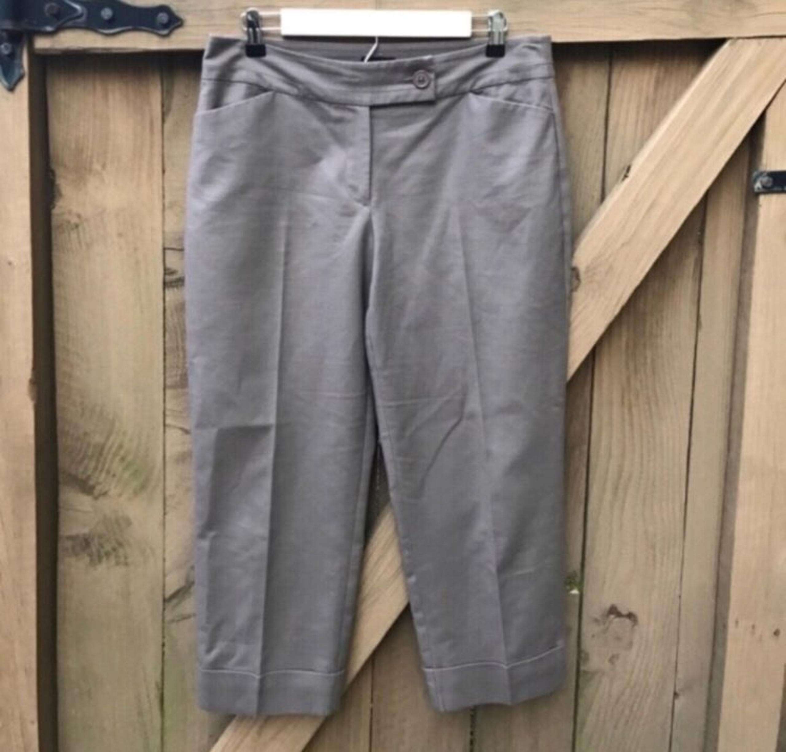 Ann Taylor Cropped Pants Size 8