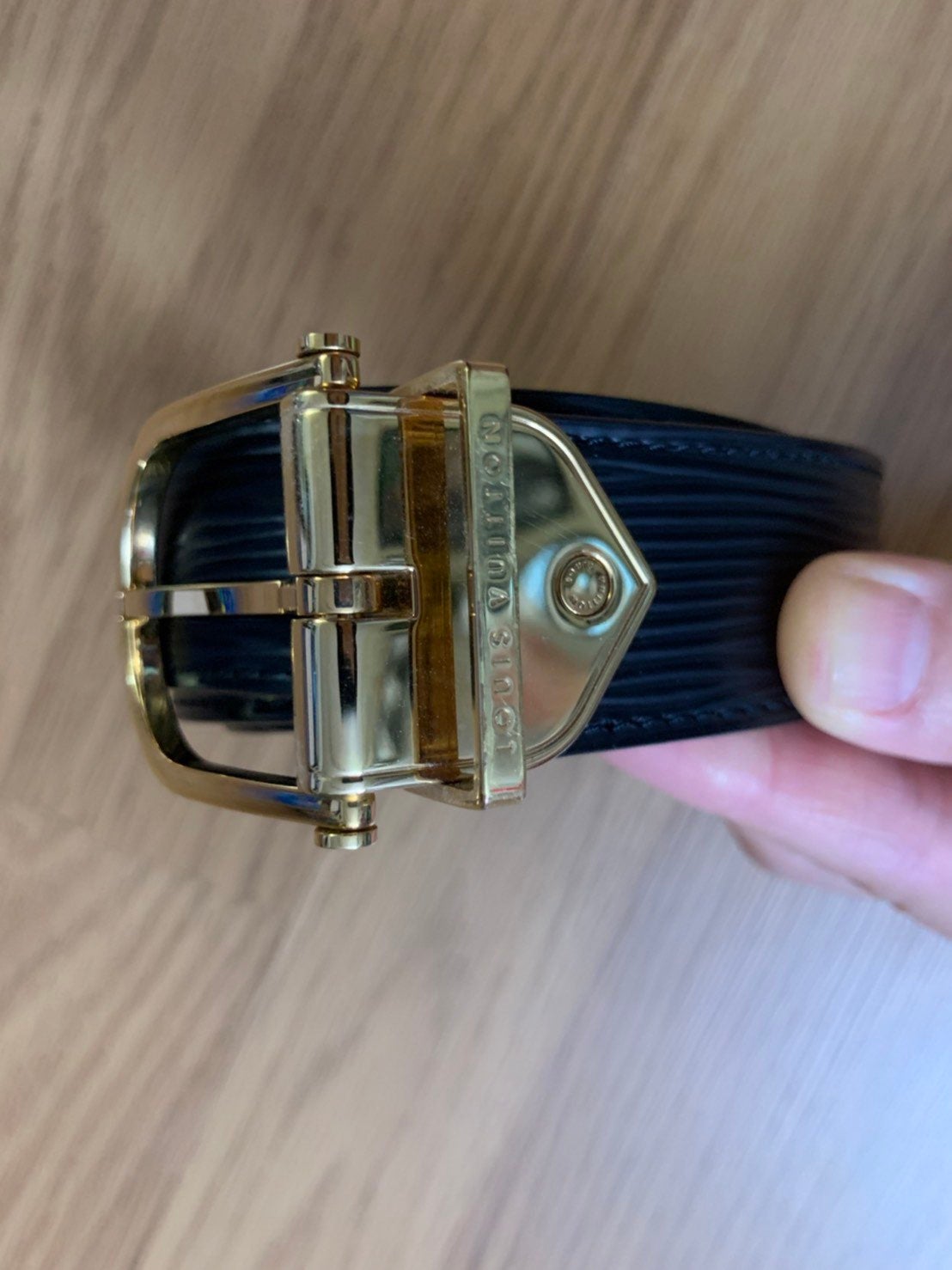 authentic Louis Vuitton women belt