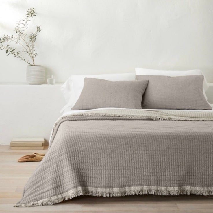 CASALUNA Queen Chambray Cotton Coverlet