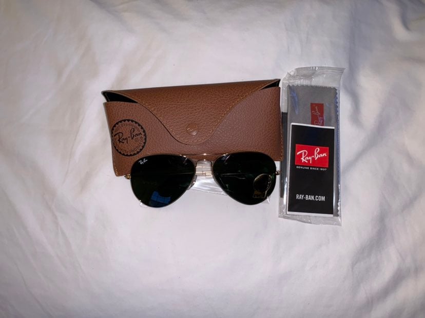 Ray-Ban RB3025 Aviator Classic Sunglasses with Gold Frame Green Lenses