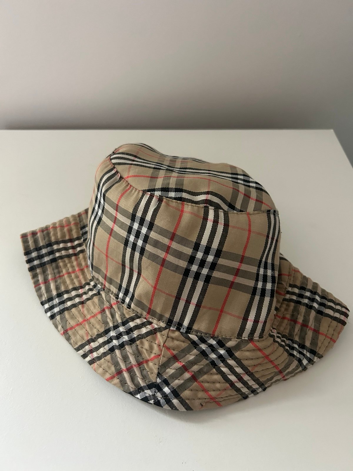 Burberry bucket reversible hat.