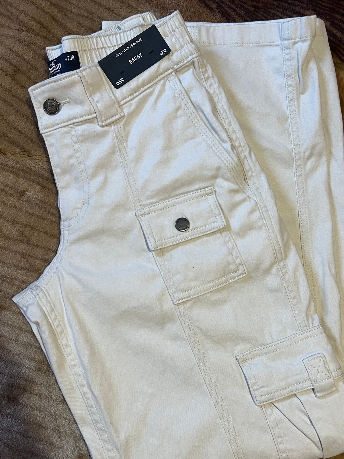Hollister cargo jeans